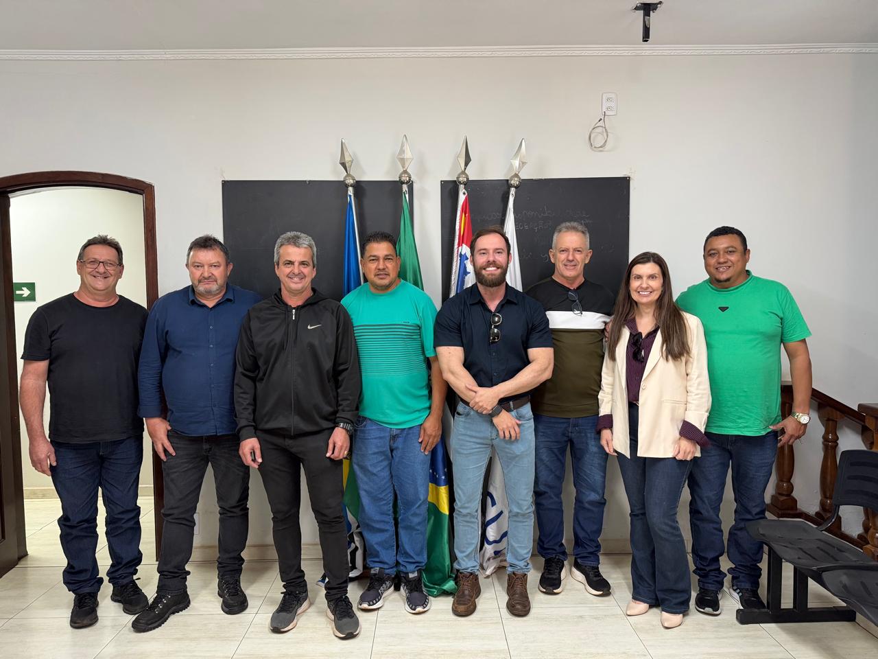 Vereadores e secretário de Obras realizam agenda de visitas em importantes pontos da cidade