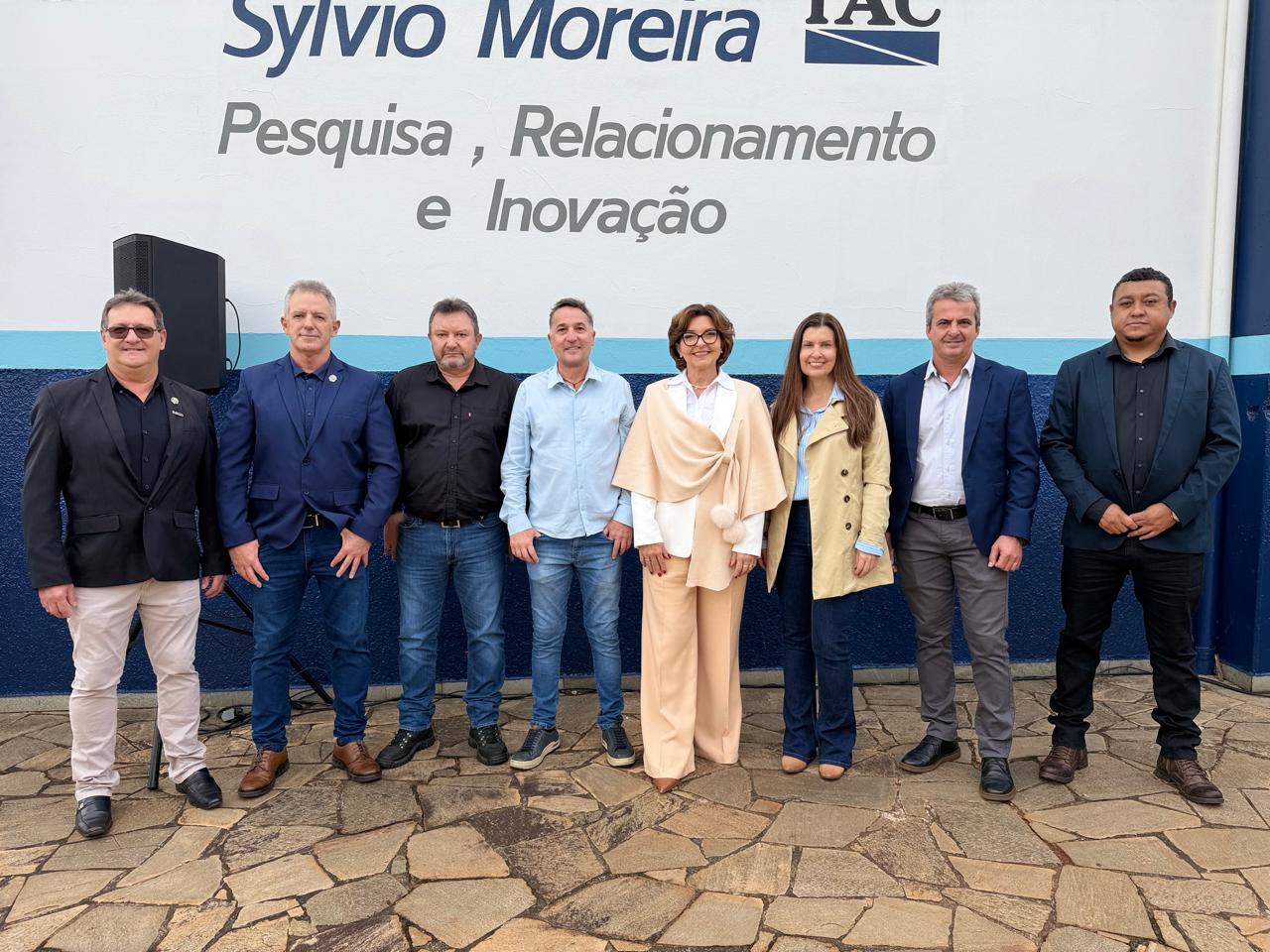 Vereadores acompanham abertura da Semana da Citricultura em Cordeirópolis