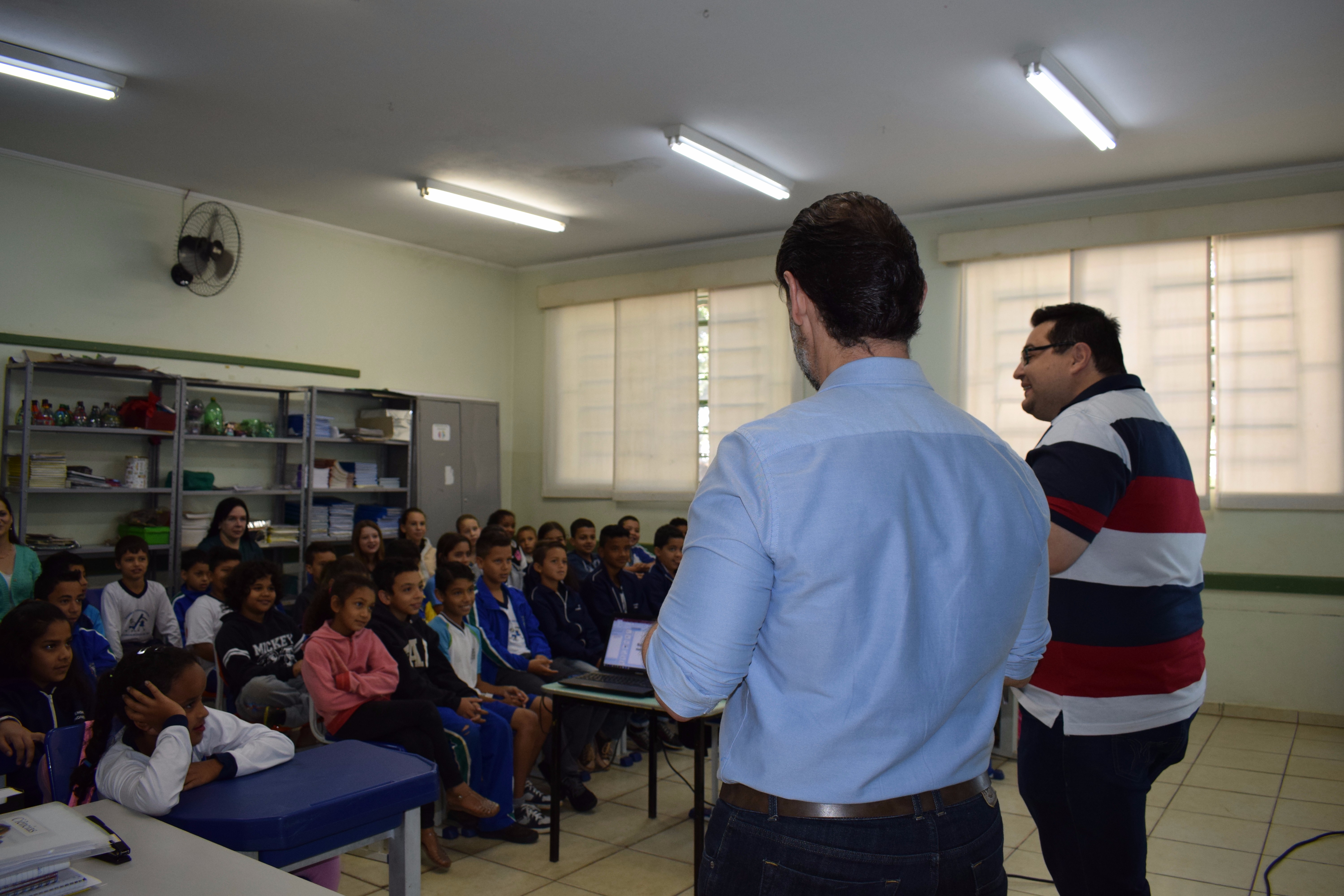 Visualize fotos Câmara Participativa - História da Bandeira Nacional nas escolas