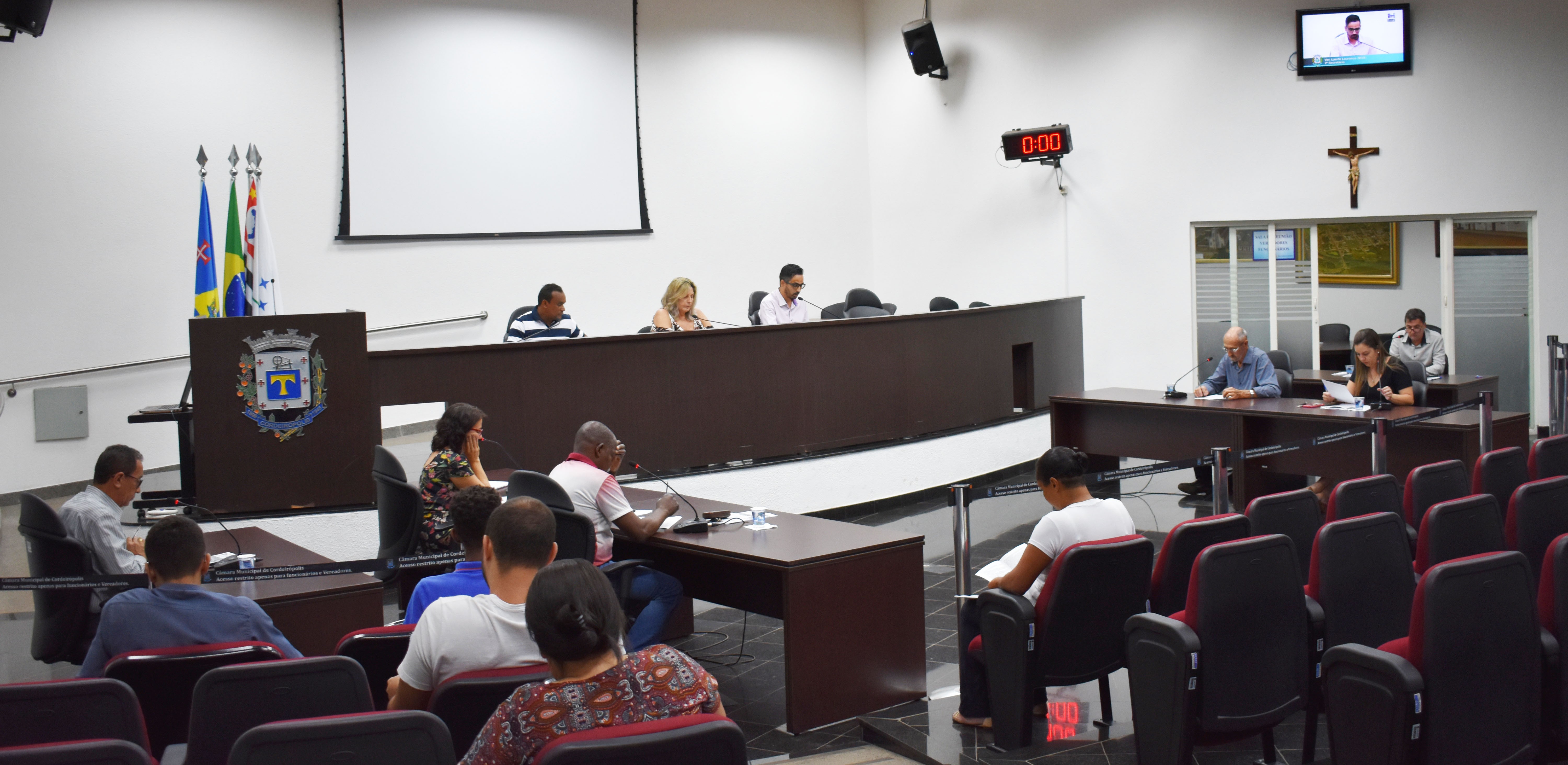 Imagem da notícia: Pátio da estação, área central e demais bairros estão na lista dos vereadores para melhorias