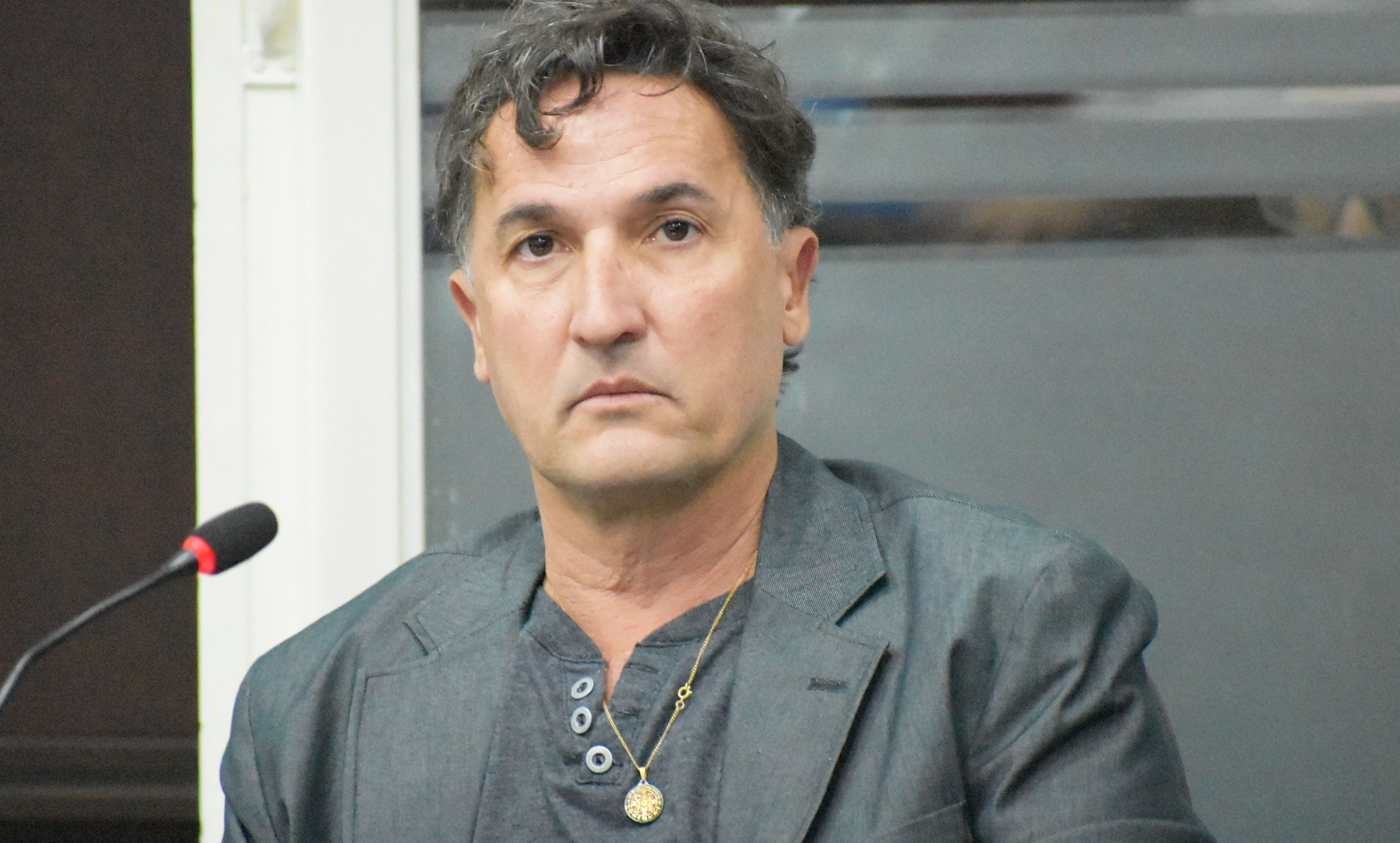 Imagem da notícia: Vereadores aprovam moção de apelo para realização de limpeza da ferrovia