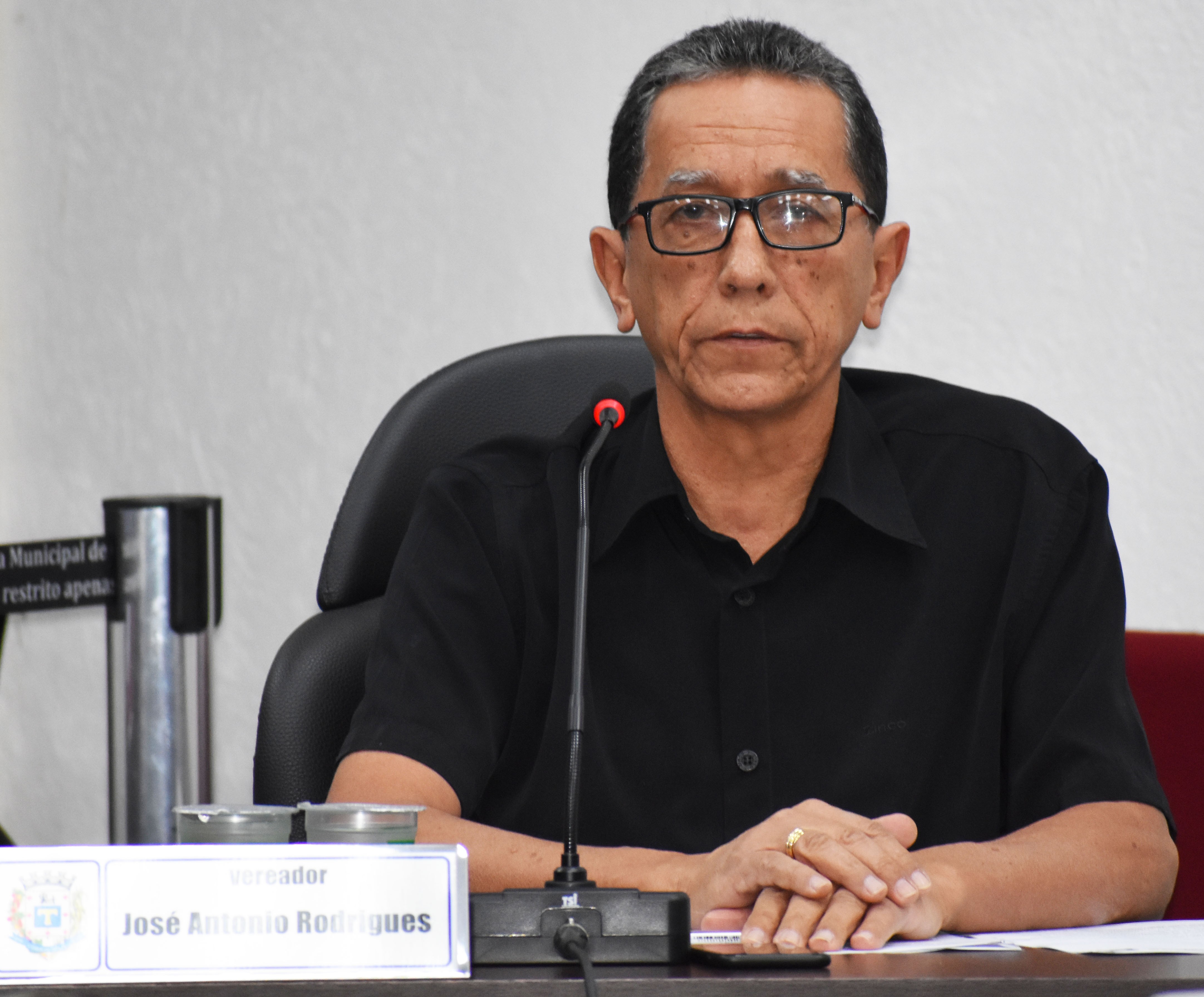 Imagem da notícia: Vereadores aprovam substitutivo de projeto