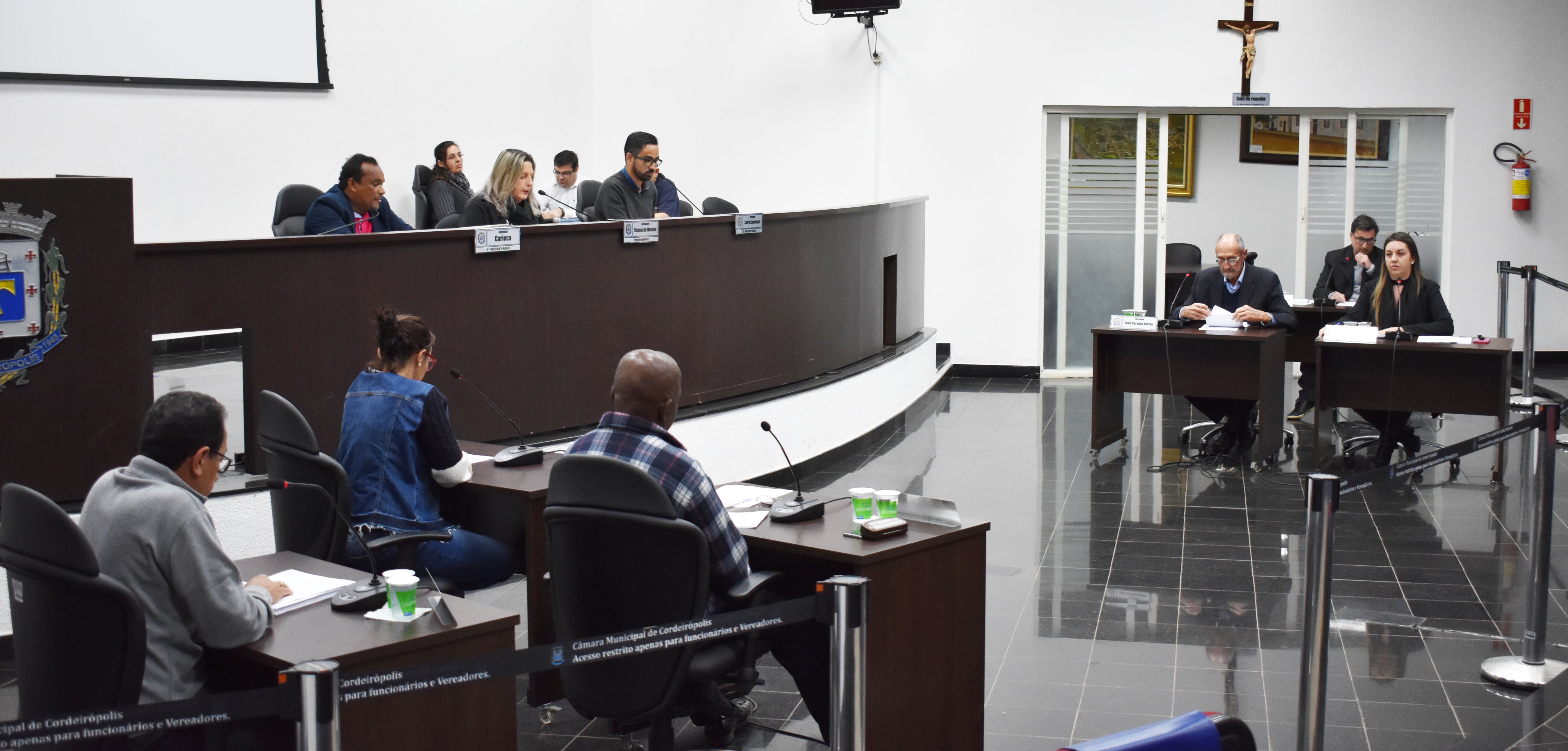 Imagem da notícia: Vereadores aprovam projetos em Sessão Extraordinária