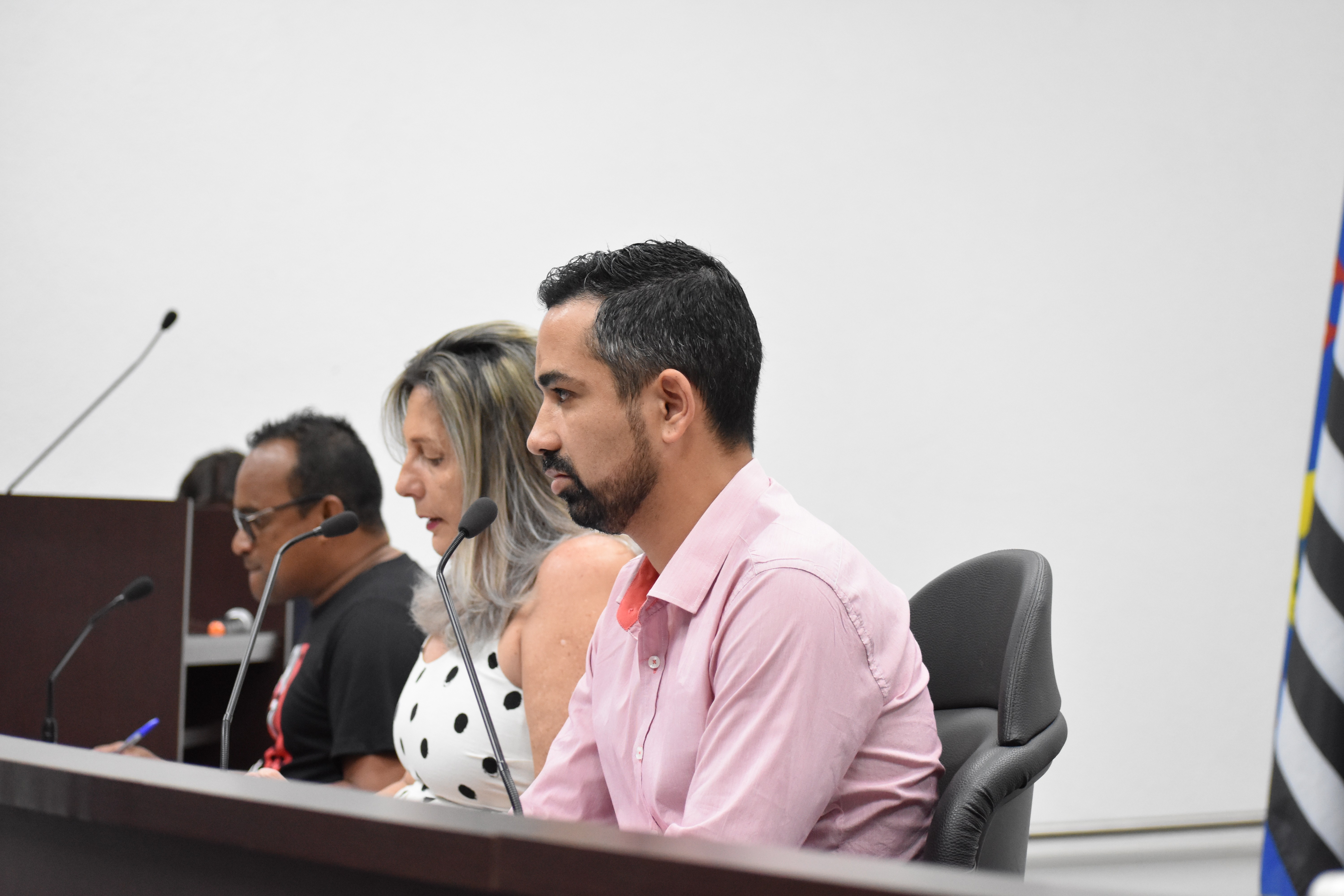 Imagem da notícia: Parlamentares apresentam indicações durante a 28ª Sessão Ordinária