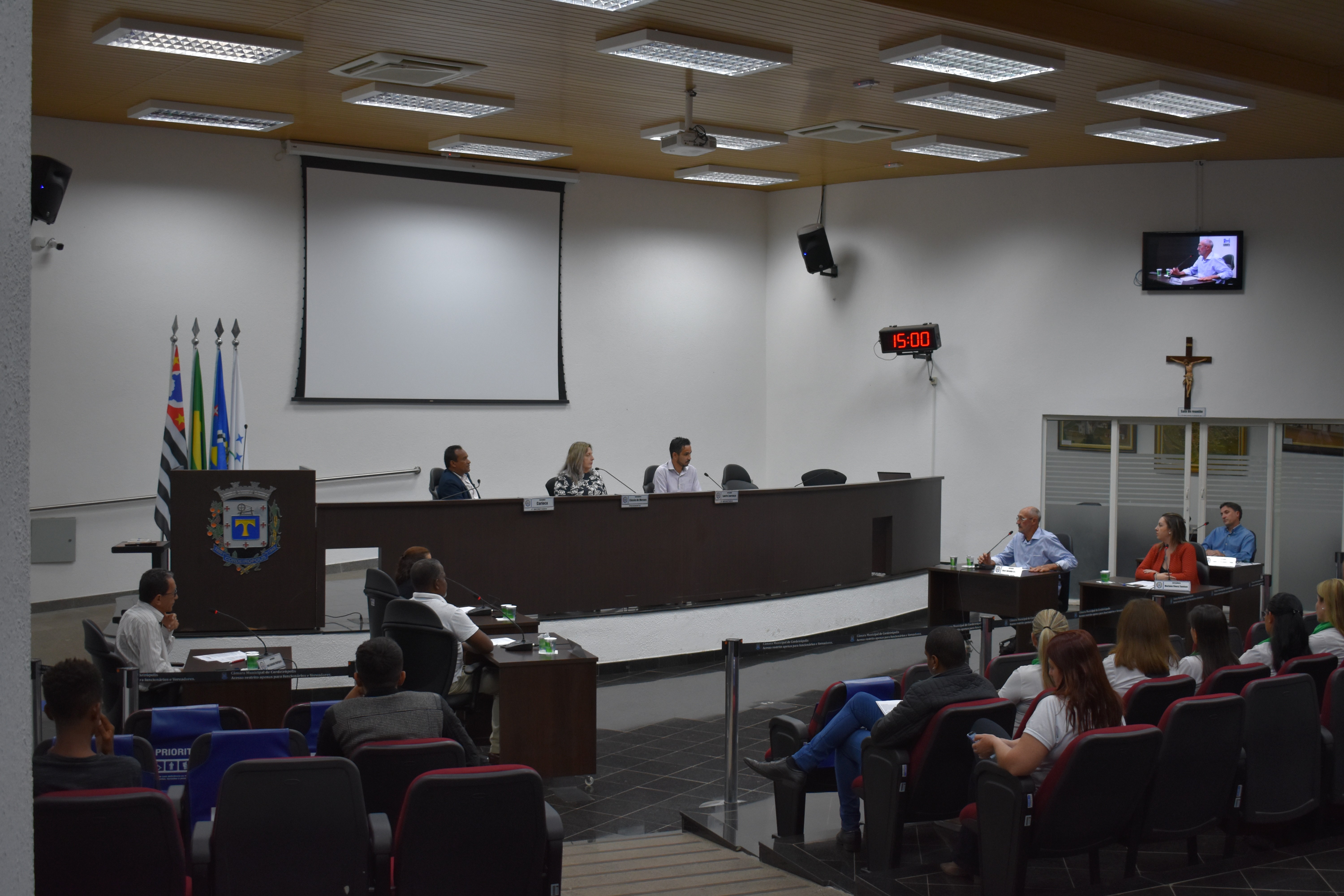 Imagem da notícia: Vereadores apresentam indicações durante a 29ª Sessão Ordinária