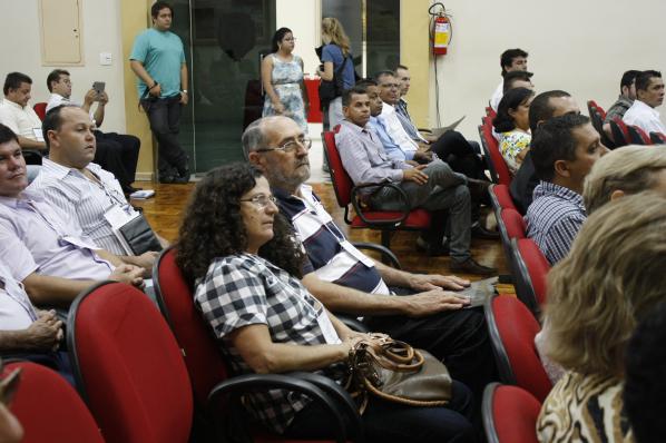 Imagem da notícia: Câmara participa de reunião do Parlamento Regional