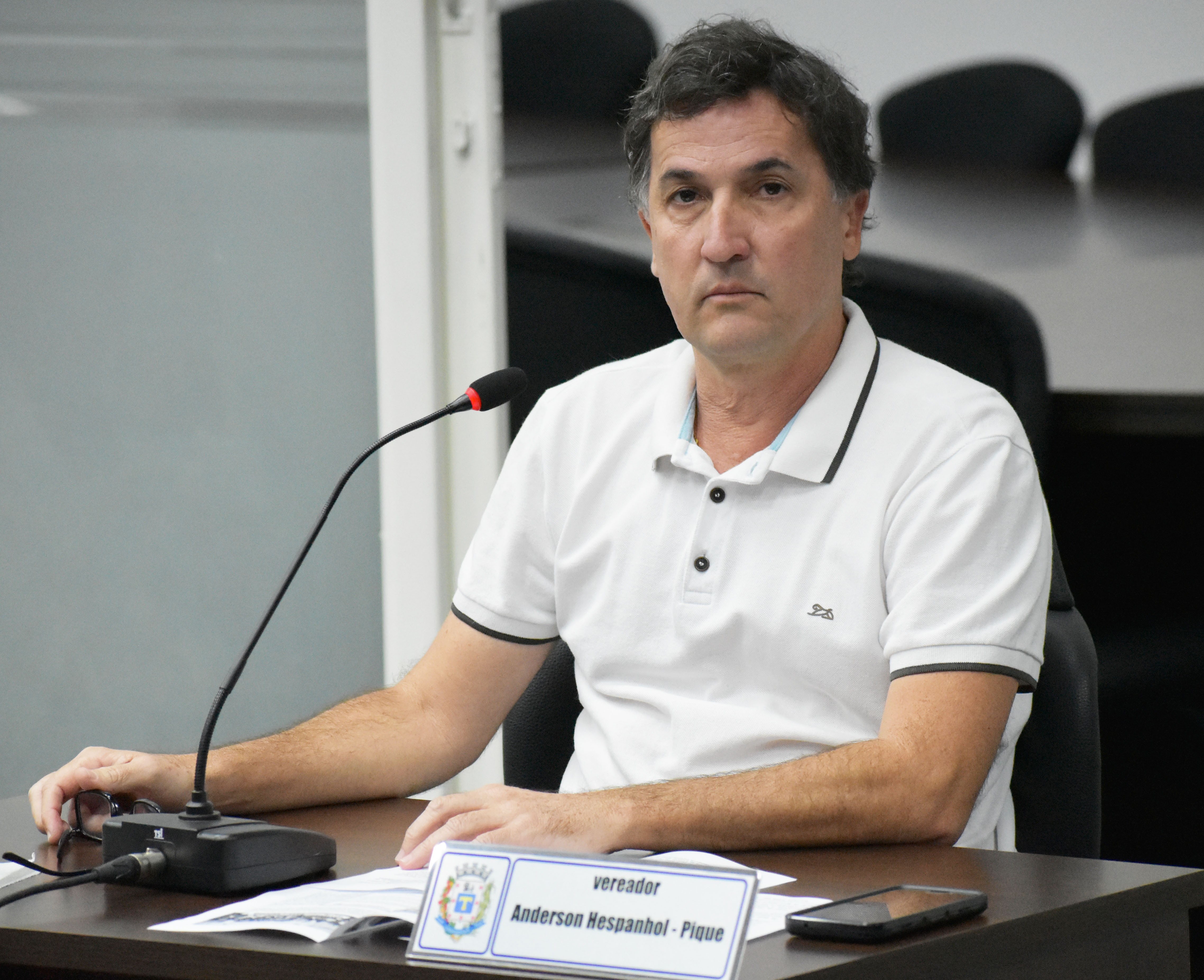 Imagem da notícia: Moção de congratulações a professores, alunos e diretoras é aprovada 