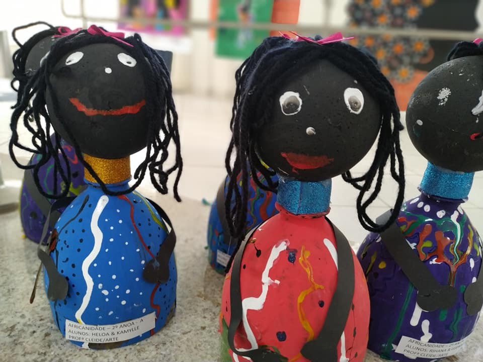 Imagem da notícia: Escolas municipais expõe “Africanidade” na Câmara