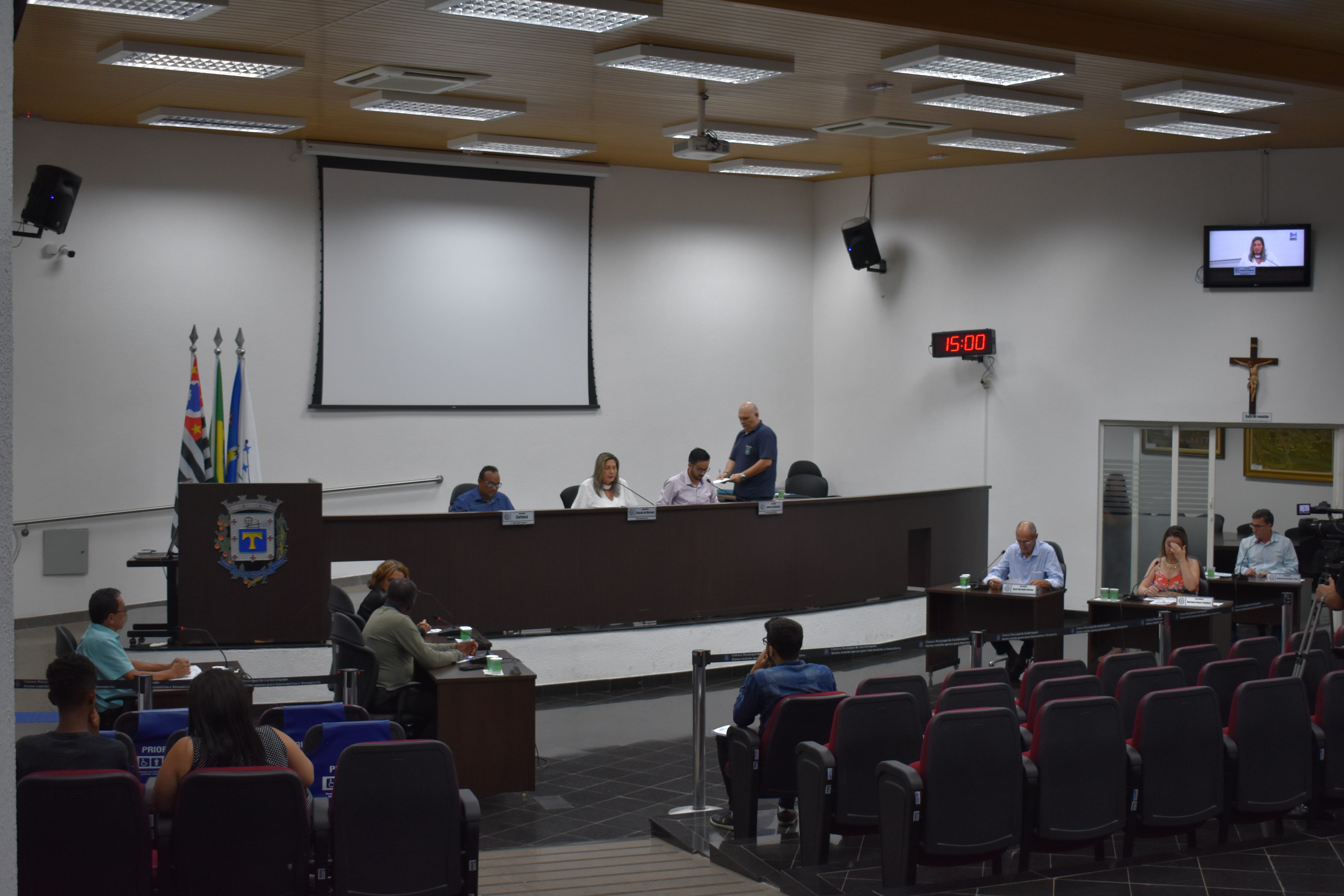 Imagem da notícia: Vereadores aprovam regularização de áreas na cidade