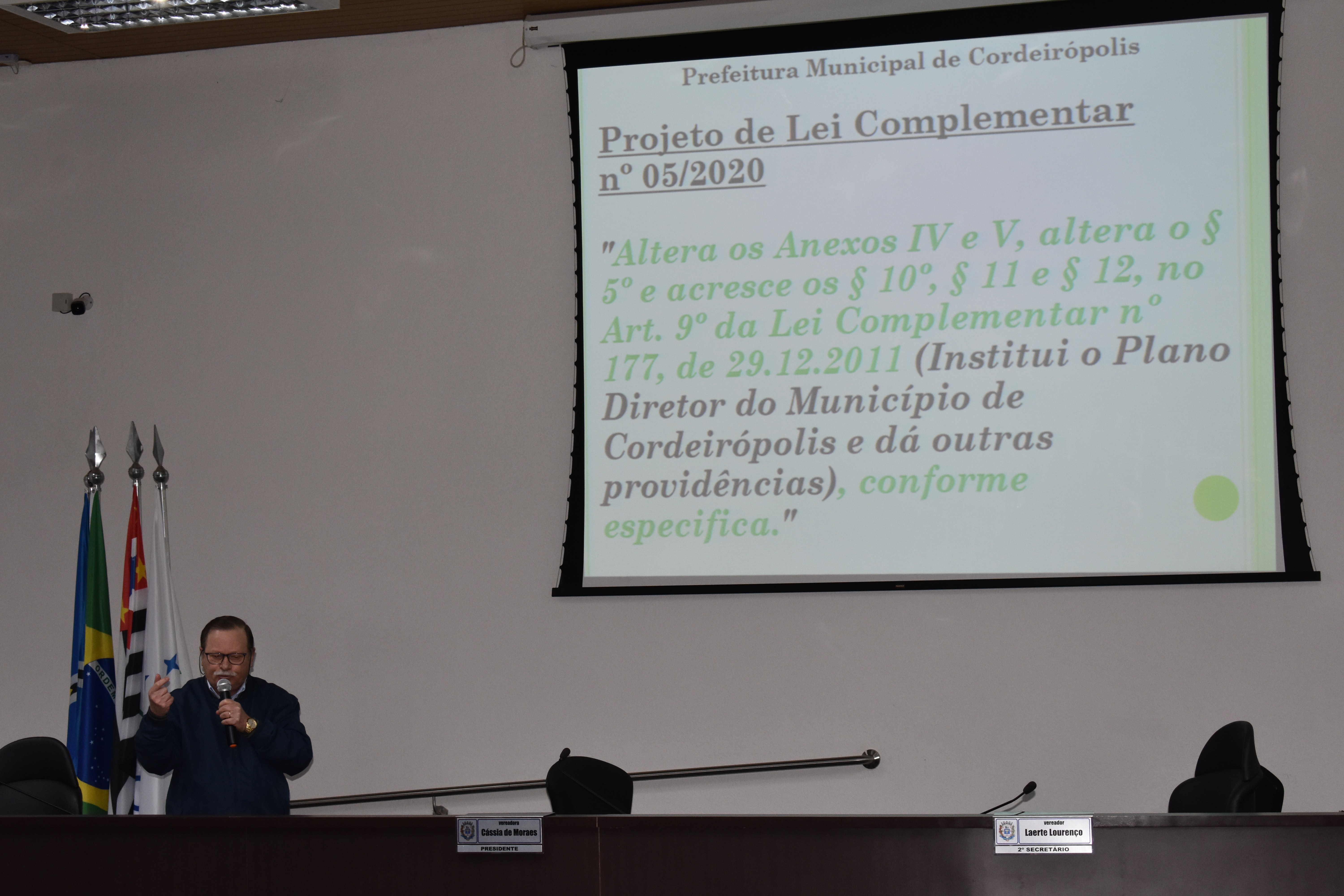 Imagem da notícia: Câmara recebe até sexta-feira (29) perguntas referentes a Audiência Pública Virtual