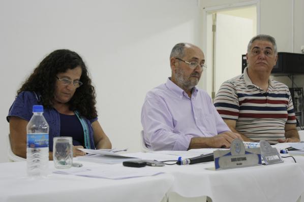 Imagem da notícia: Câmara aprova contas do Executivo de 2011