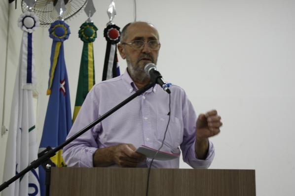 Imagem da notícia: Botion quer informações sobre a "Creche-Escola"