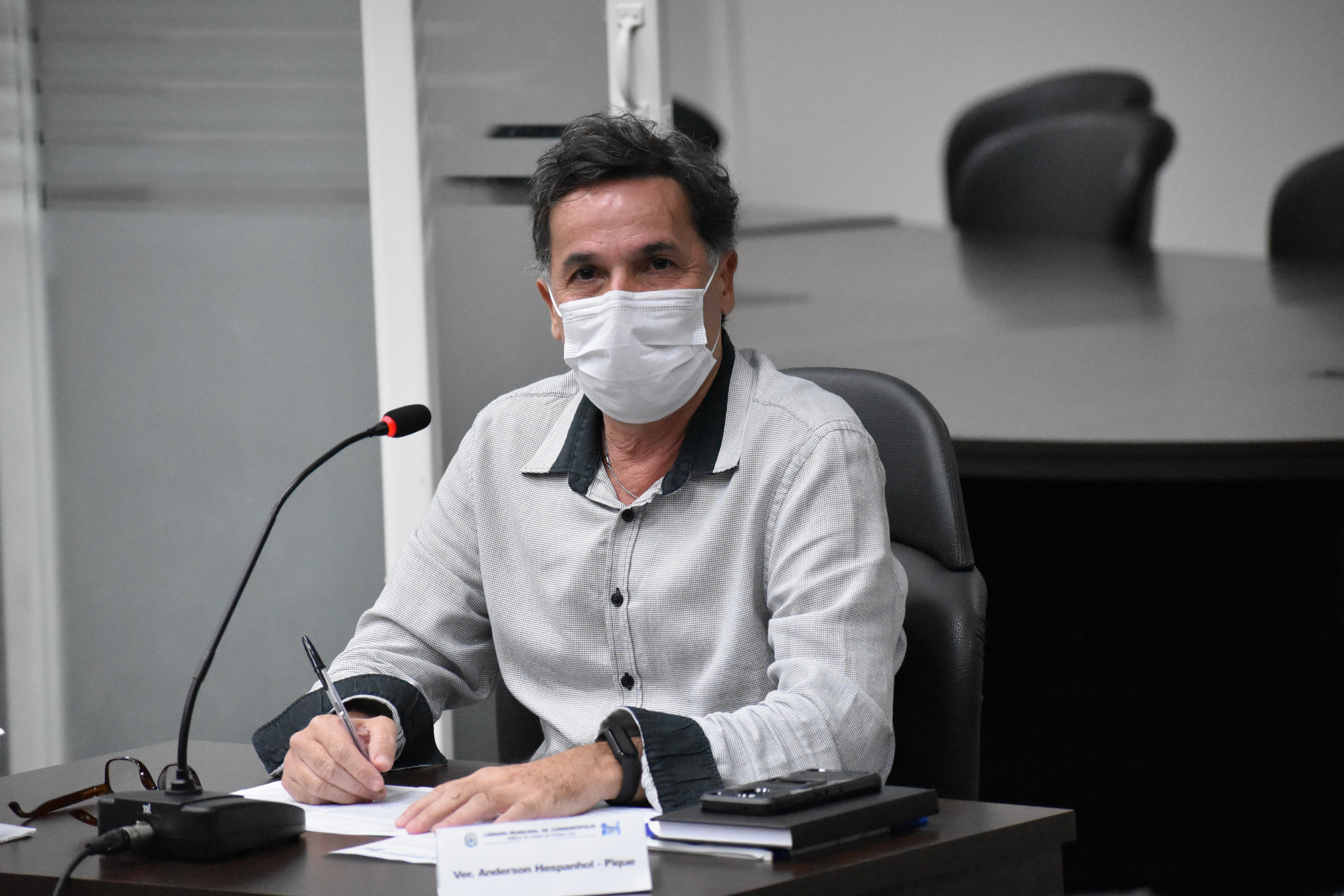 Imagem da notícia: Vereador  Anderson Hespanhol apresenta moção de apelo ao secretário de Estado da Saúde