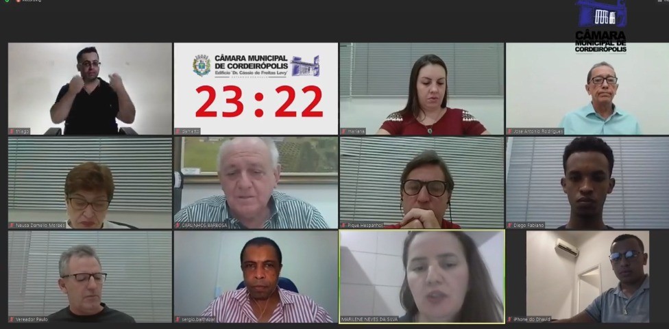 Imagem da notícia: Pesquisadora e professora faz uso da Tribuna para esclarecer dúvidas sobre a vacina contra Covid-19