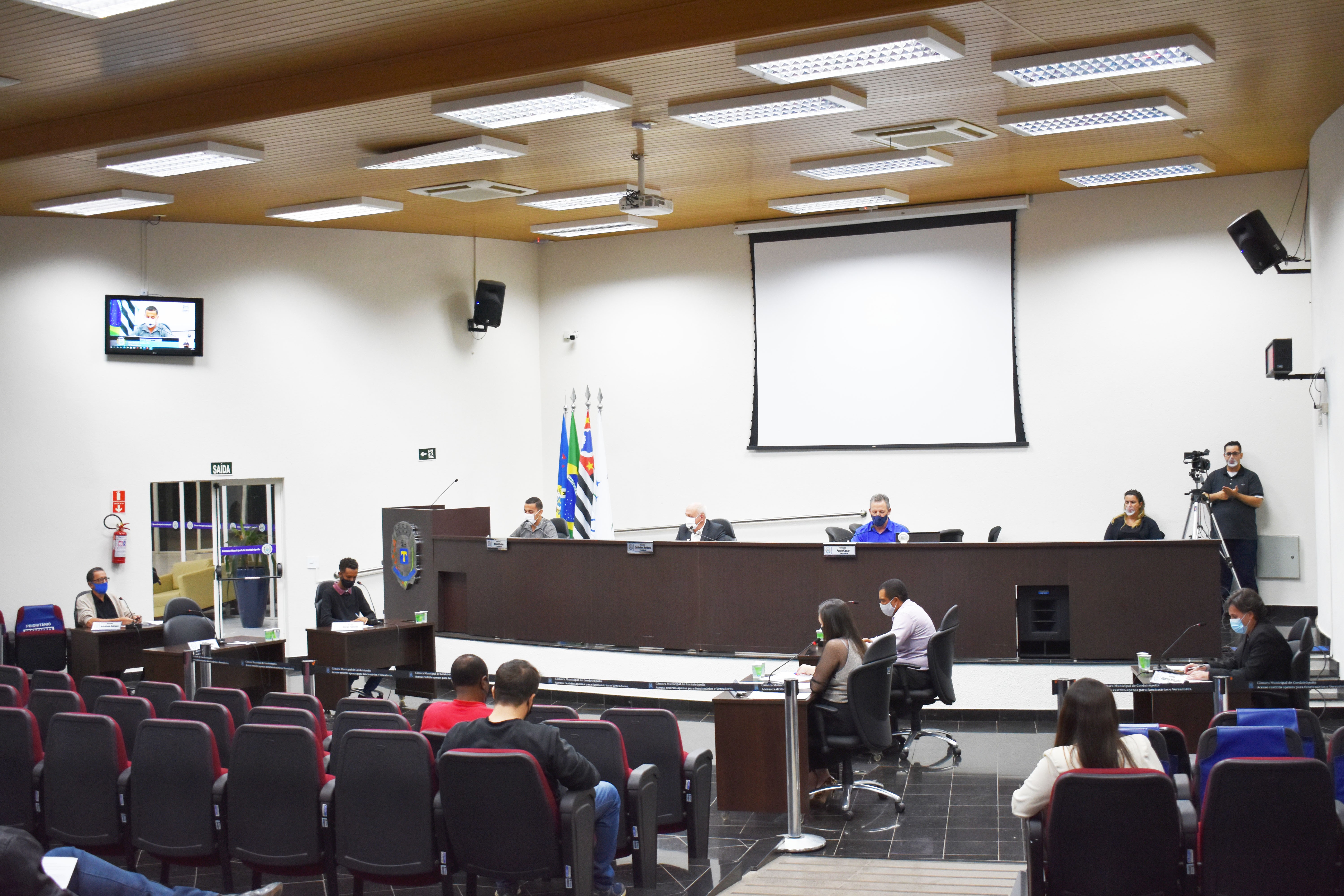 Imagem da notícia: Expansão do cemitério é reivindicado durante a 16ª Sessão Ordinária