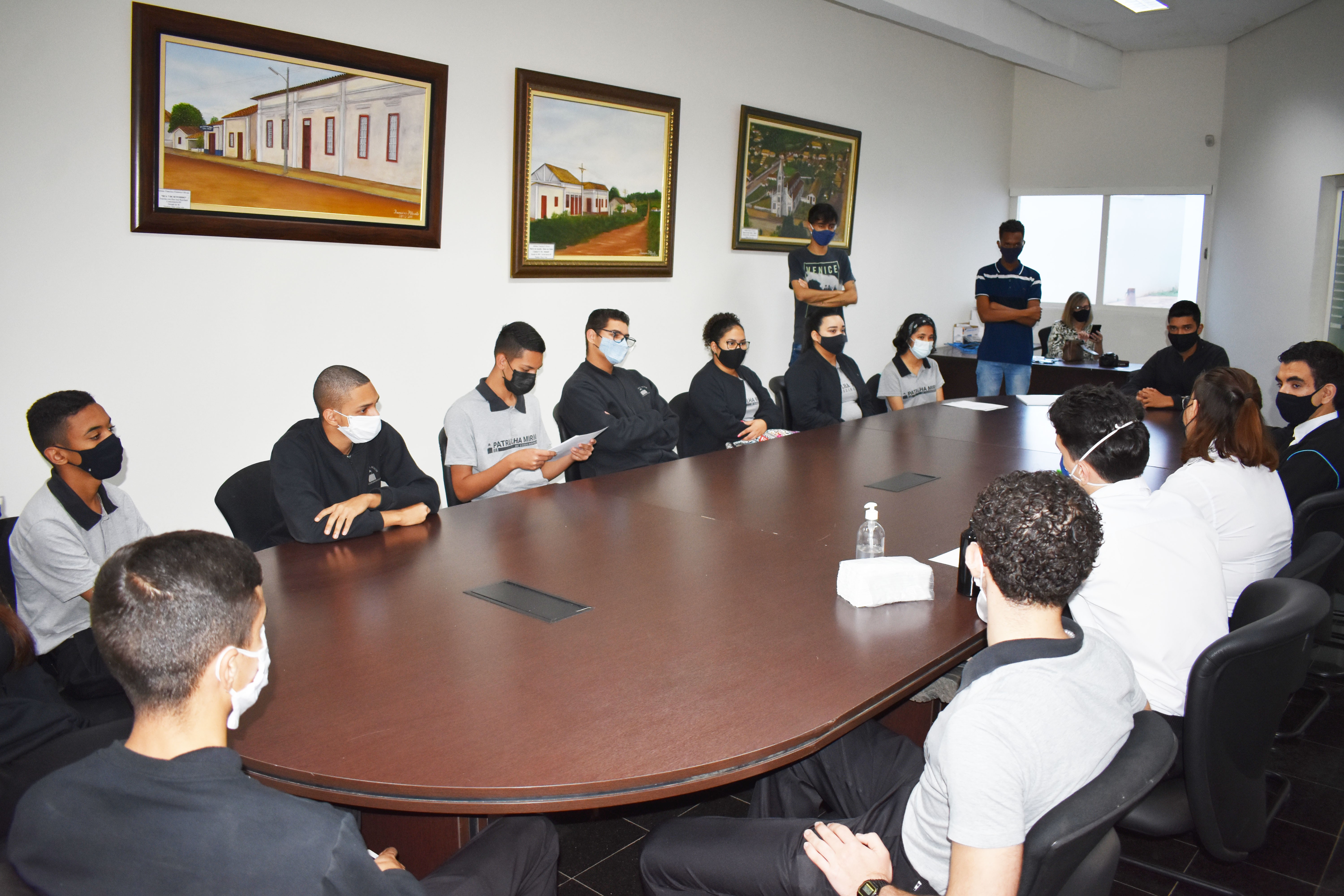 Imagem da notícia: Jovens participam da 1ª Semana da Juventude na Câmara 