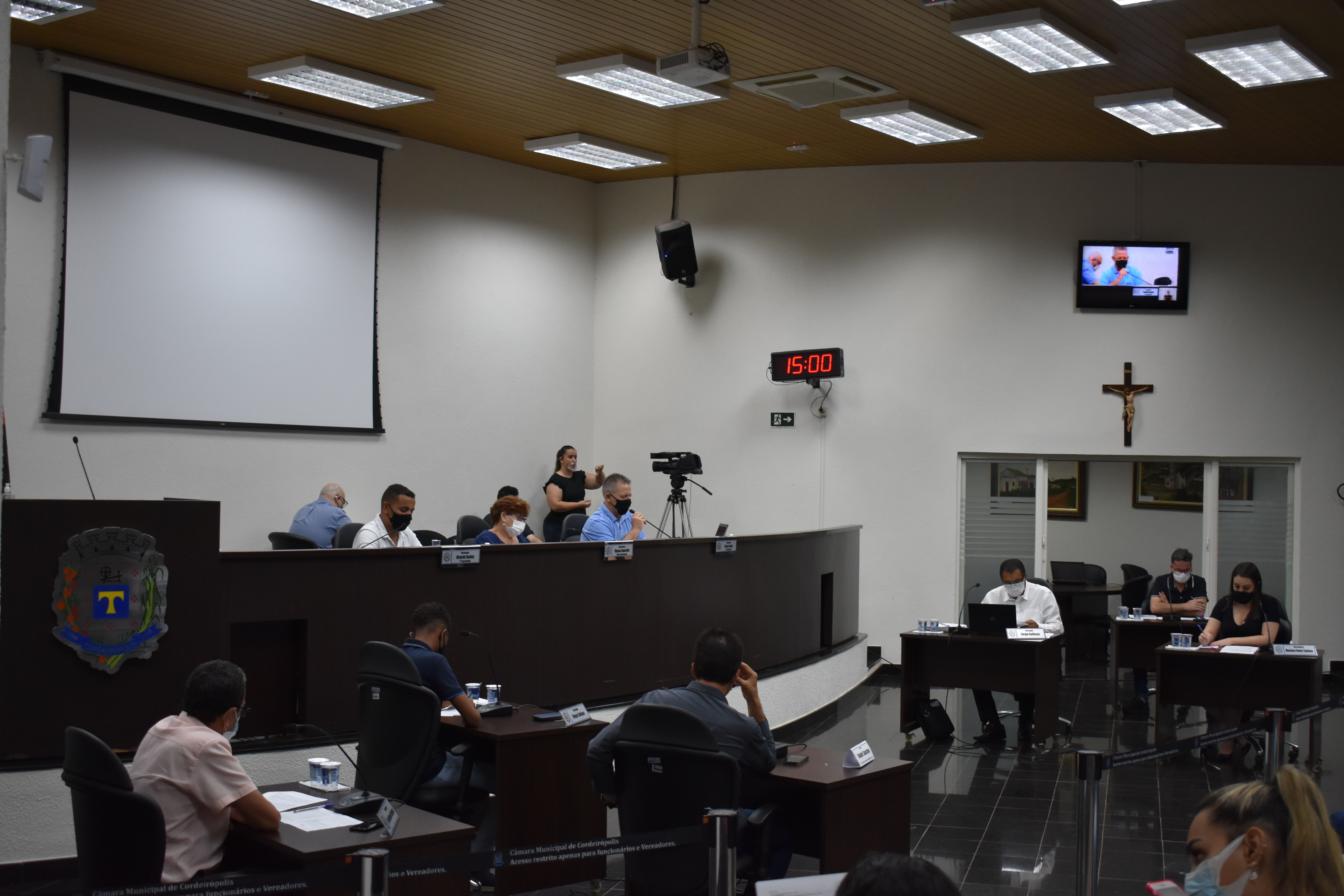 Imagem da notícia: Câmara aprova Projeto que fixa valor de RPV