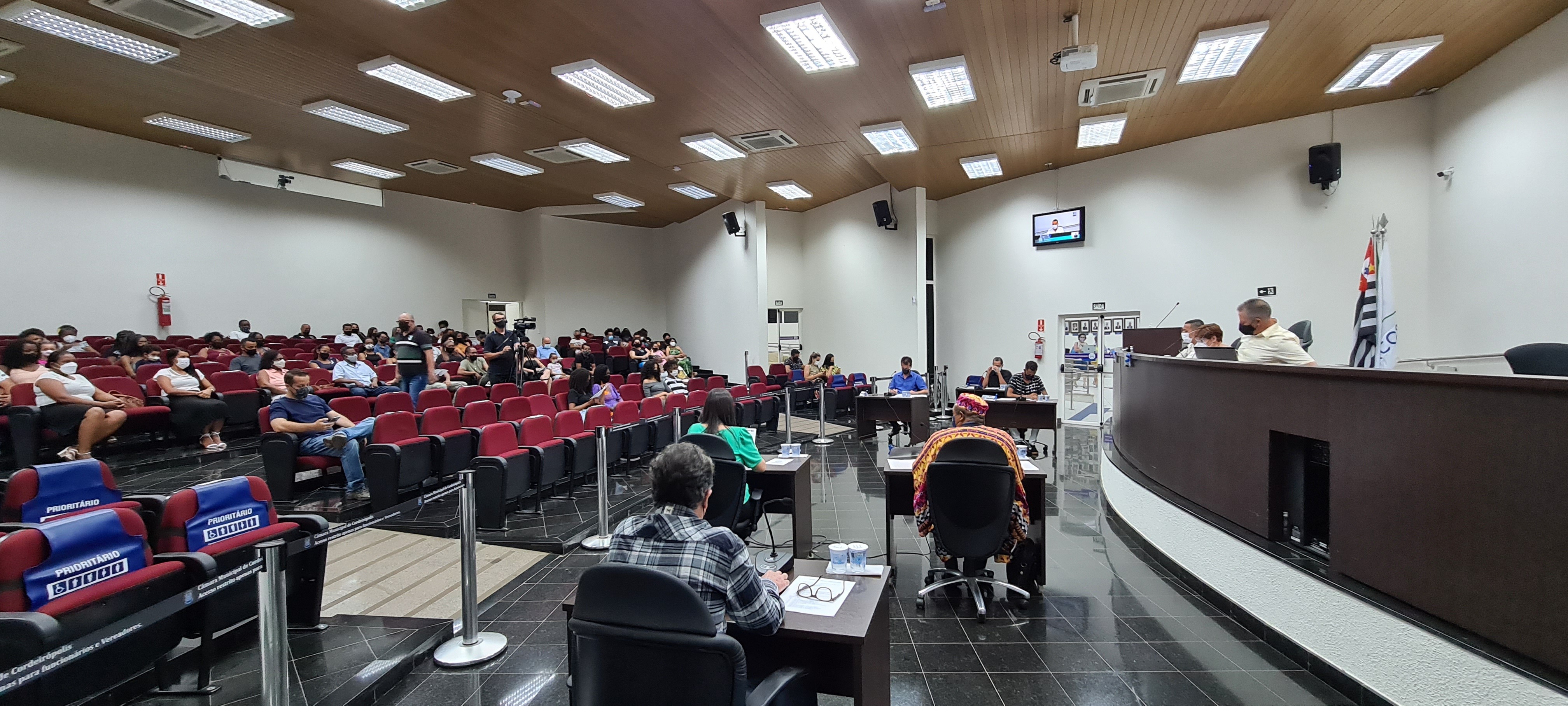 Imagem da notícia: Vereadores aprovam LOA com 57 emendas impositivas 