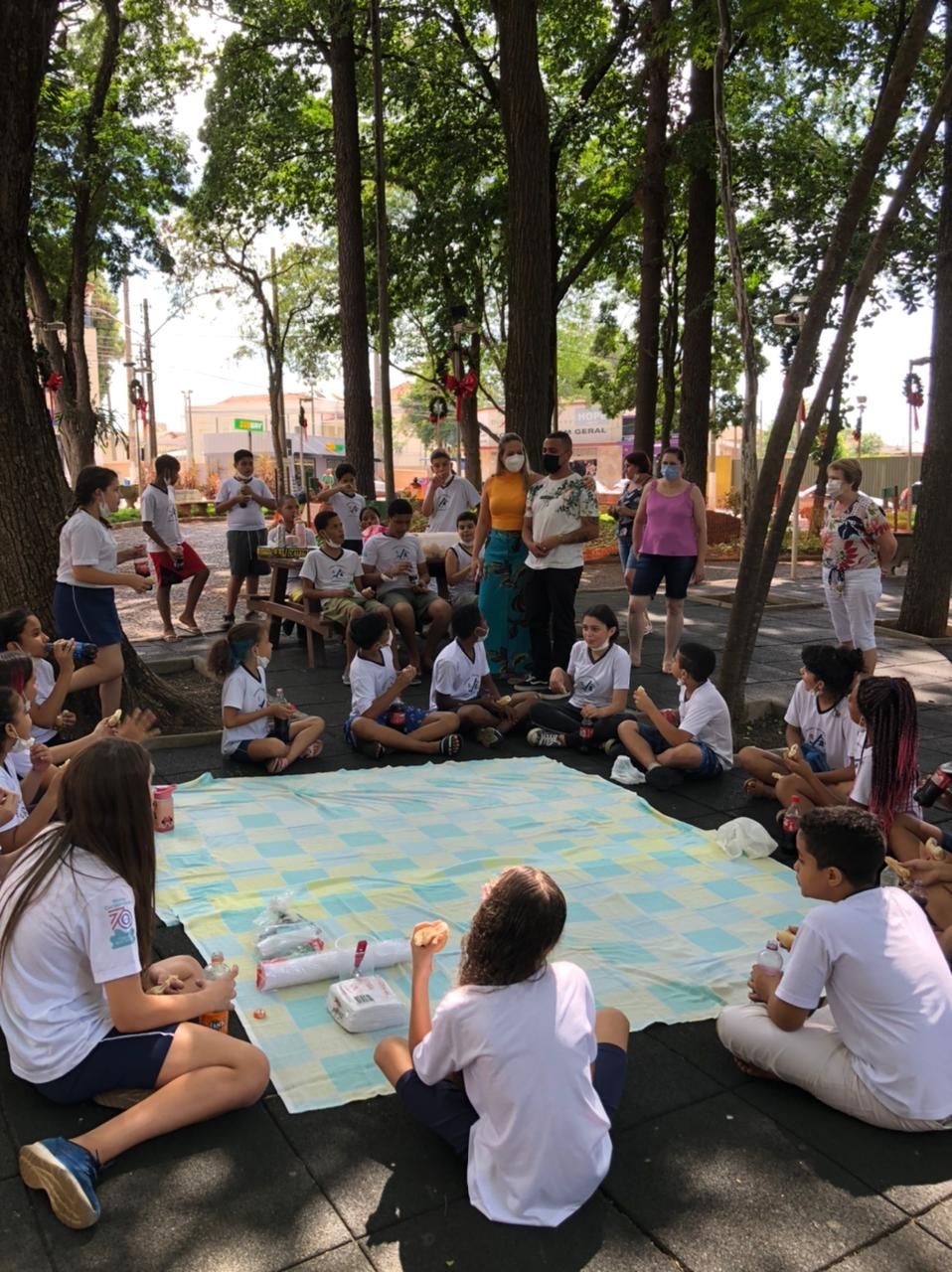 Imagem da notícia: Vereador Dhavid participa de atividade com as crianças da escola Amália