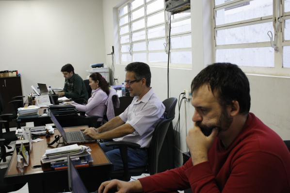 Imagem da notícia: Jogo do Brasil altera horário de funcionamento