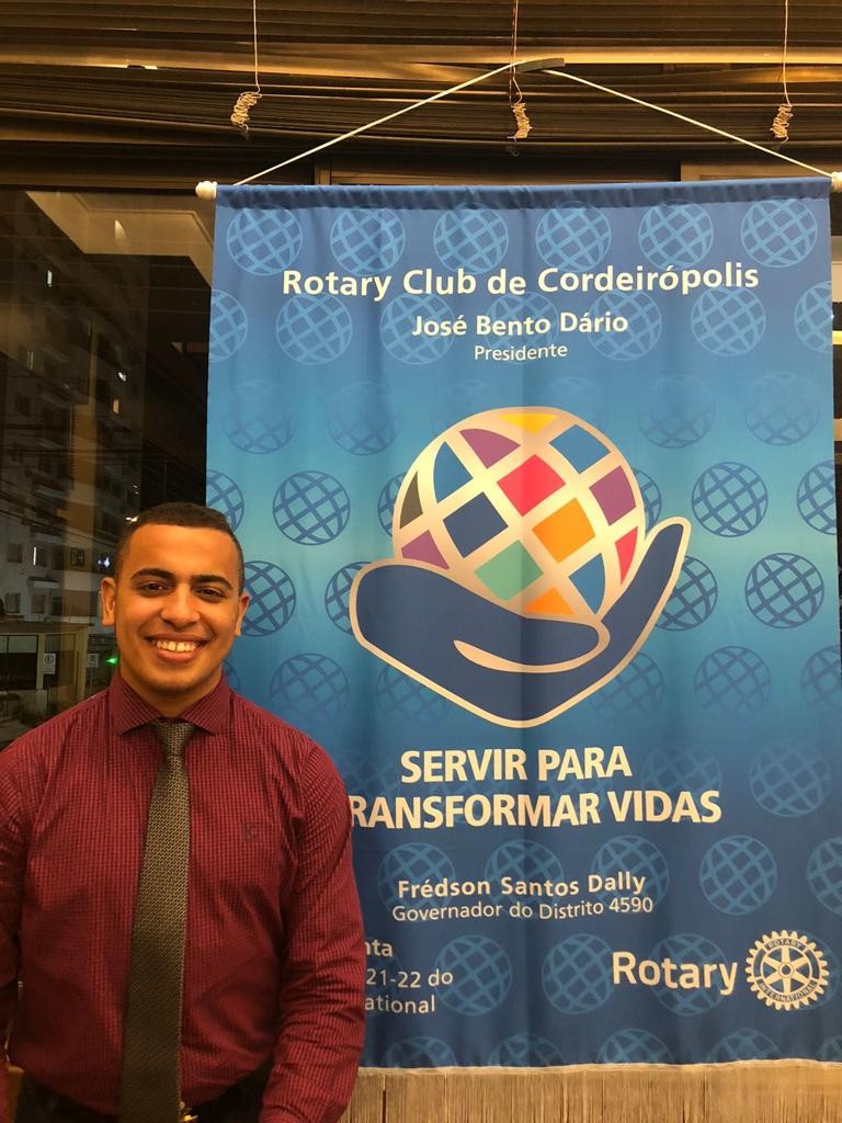 Imagem da notícia: Vereador Dhavid participa de posse de integrantes do Rotary