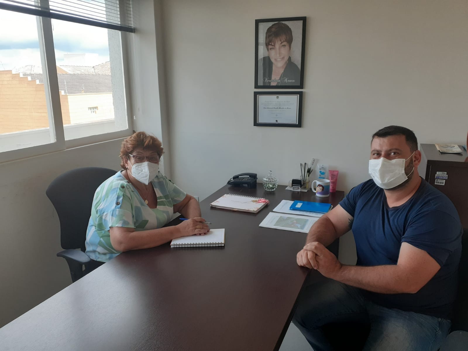 Imagem da notícia: Vereadora Neusa recebe o diretor de trânsito para avaliar demandas do Jardim Cordeiro