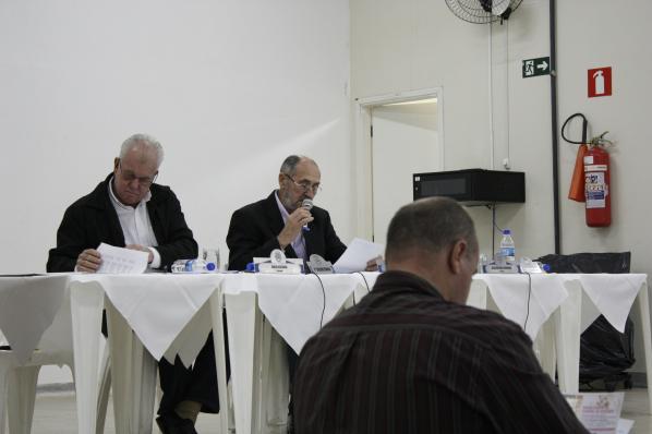 Imagem da notícia:  Projeto que institui taxa da luz é adiado por duas sessões