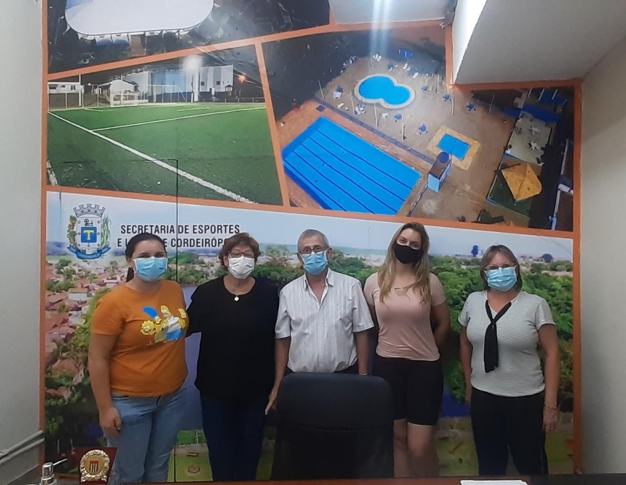 Imagem da notícia: Vereadora Neusa se reúne com secretário de esportes