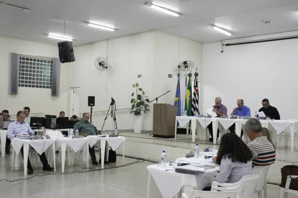 Imagem da notícia: Projeto que proíbe tráfego de caminhões sem cobertura é aprovado