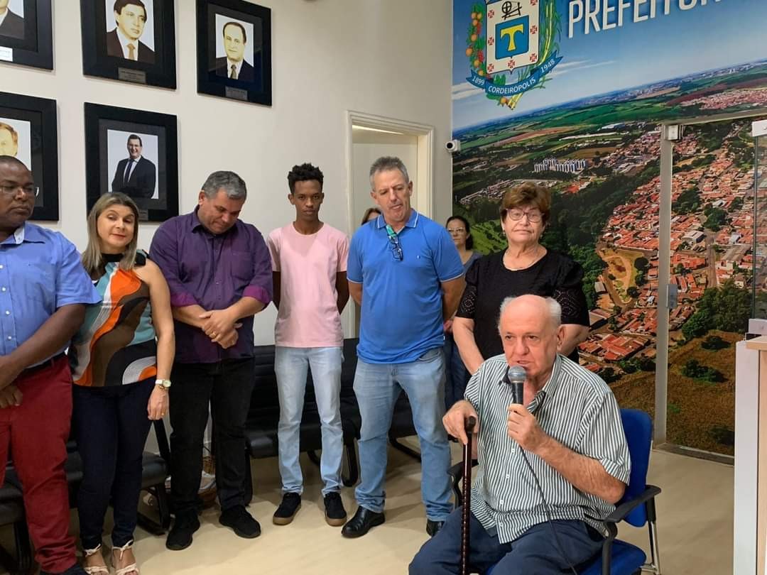 Imagem da notícia: Vereadores participam do programa Adote Uma Praça