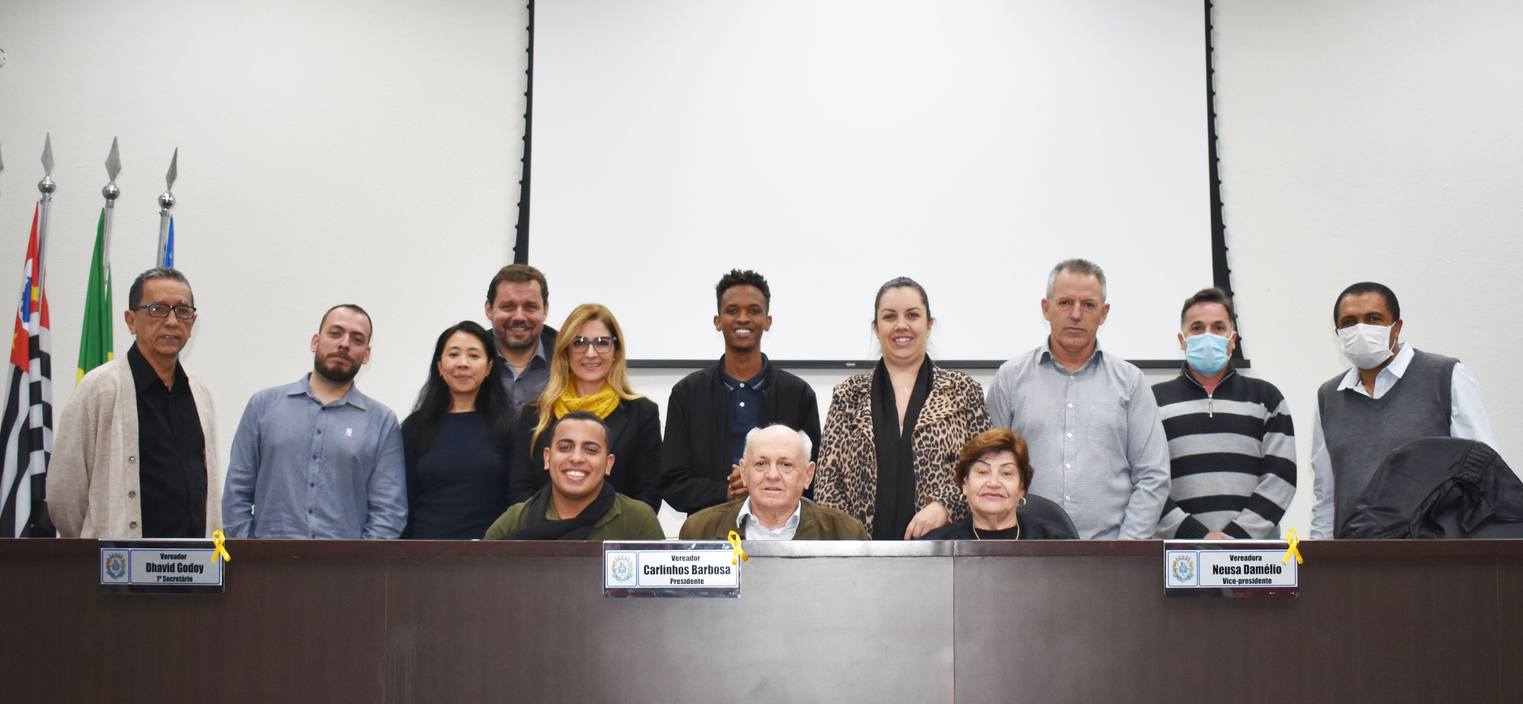 Imagem da notícia: Profissionais fazem uso da Tribuna para explanar projeto de inovação durante Sessão