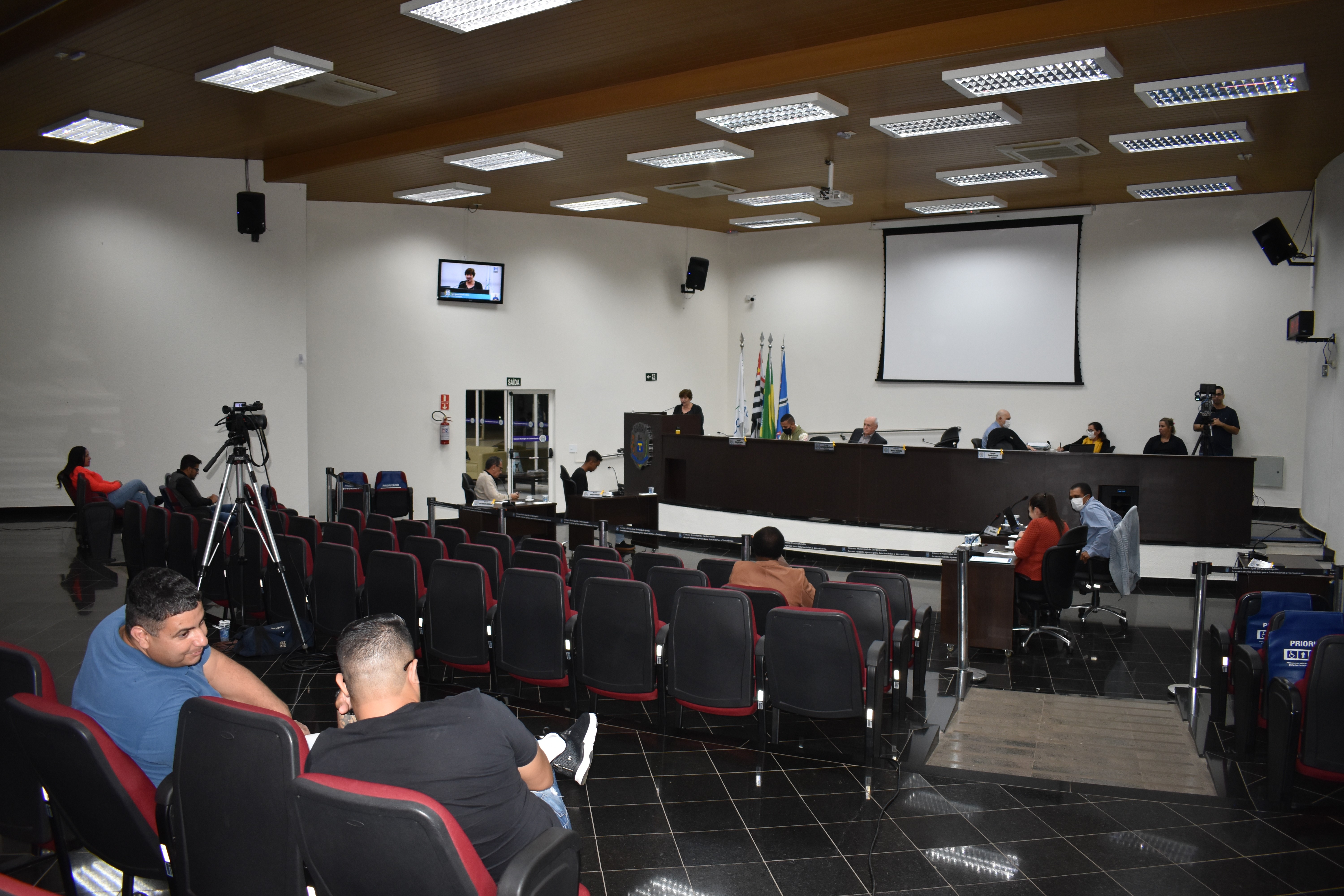 Imagem da notícia: Vereadores aprovam nova redação para bolsas de estudos em Cordeirópolis 