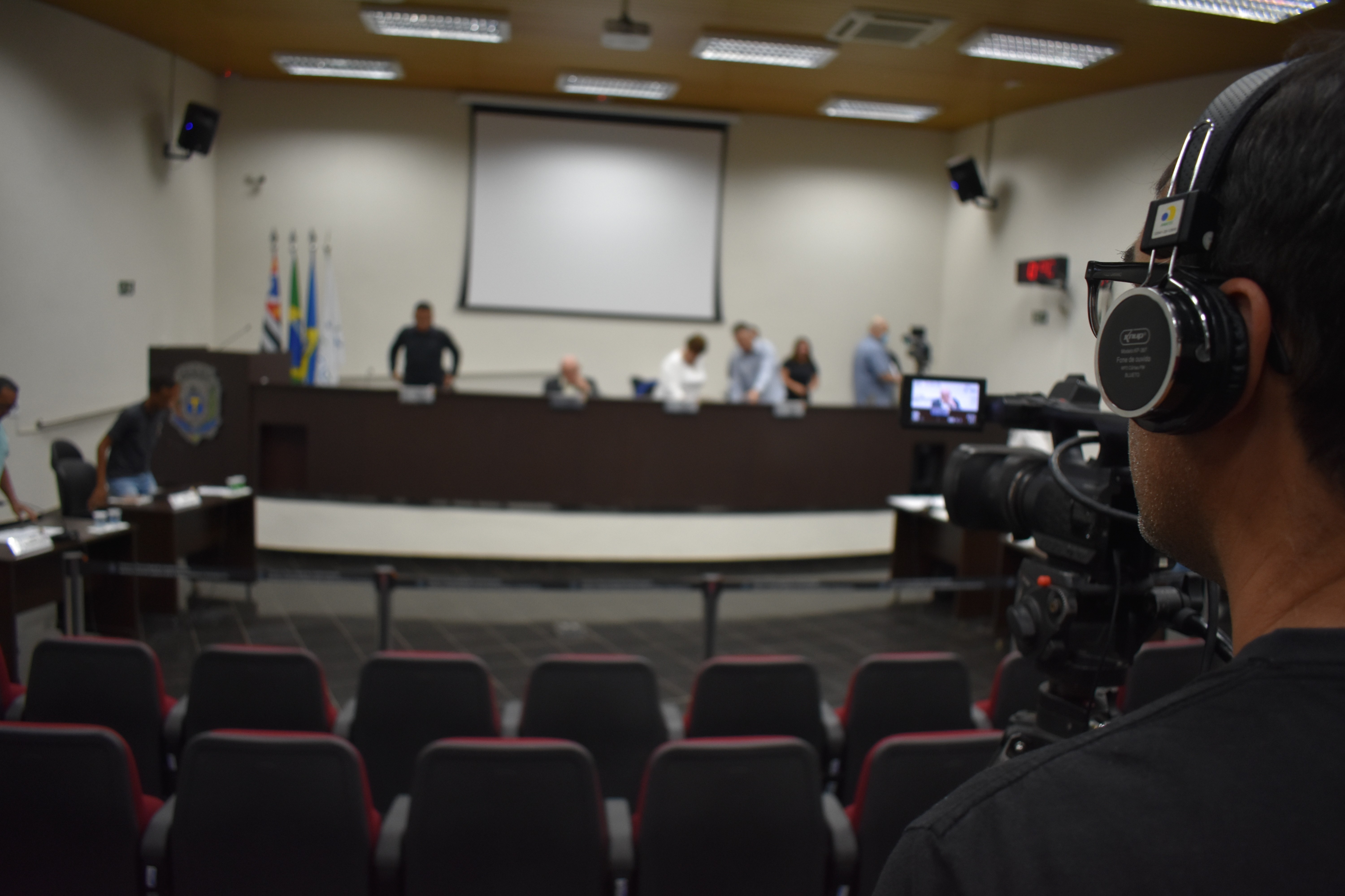 Imagem da notícia: Parlamentares apresentam indicações durante a Sessão