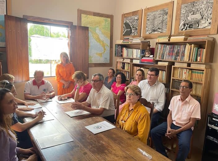 Imagem da notícia: Poderes Legislativo e Executivo renovam parceria com entidades assistenciais