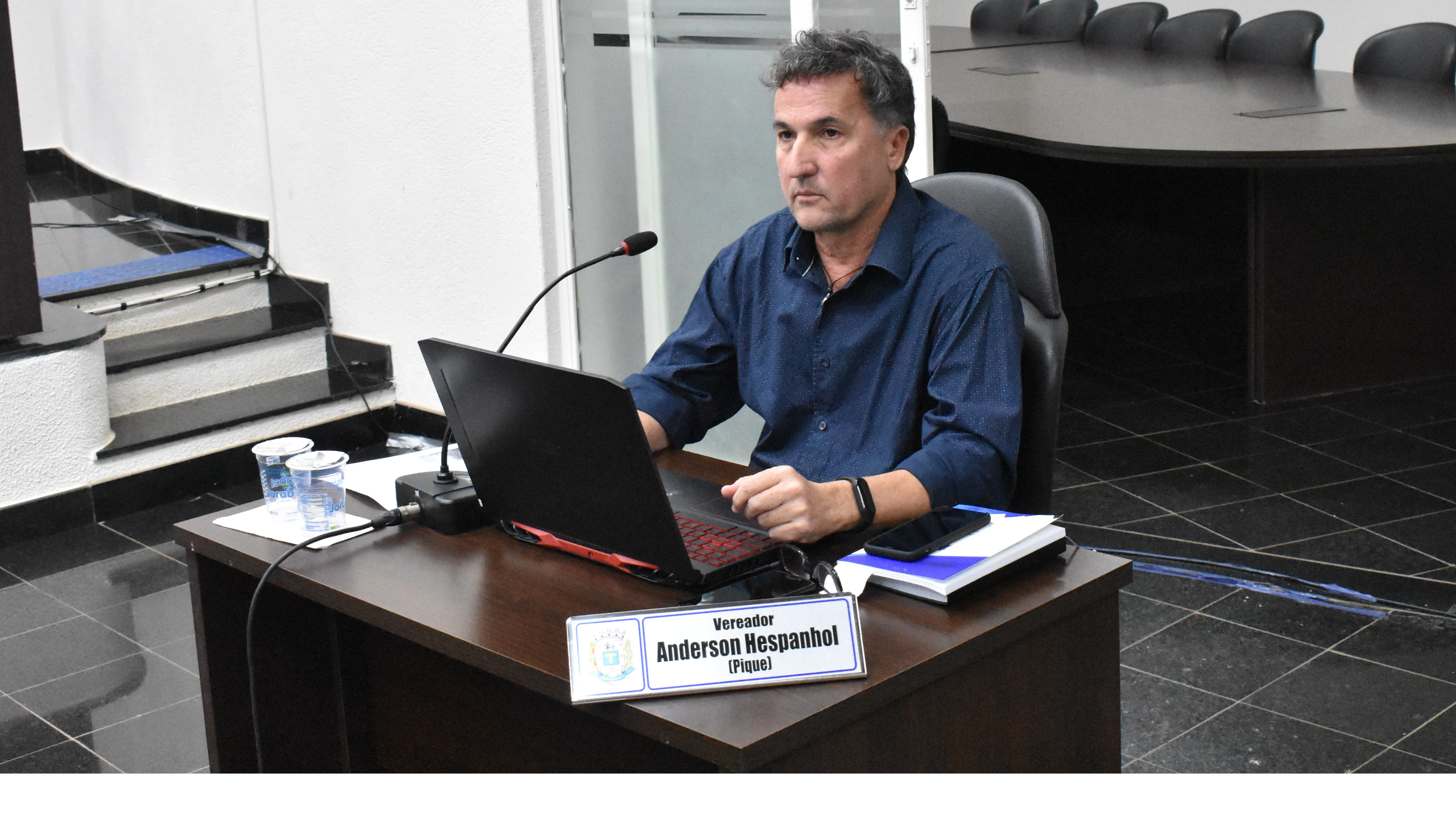 Imagem da notícia: Vereador Anderson Hespanhol questiona situação da vinda do SAVEGNAGO para Cordeirópolis