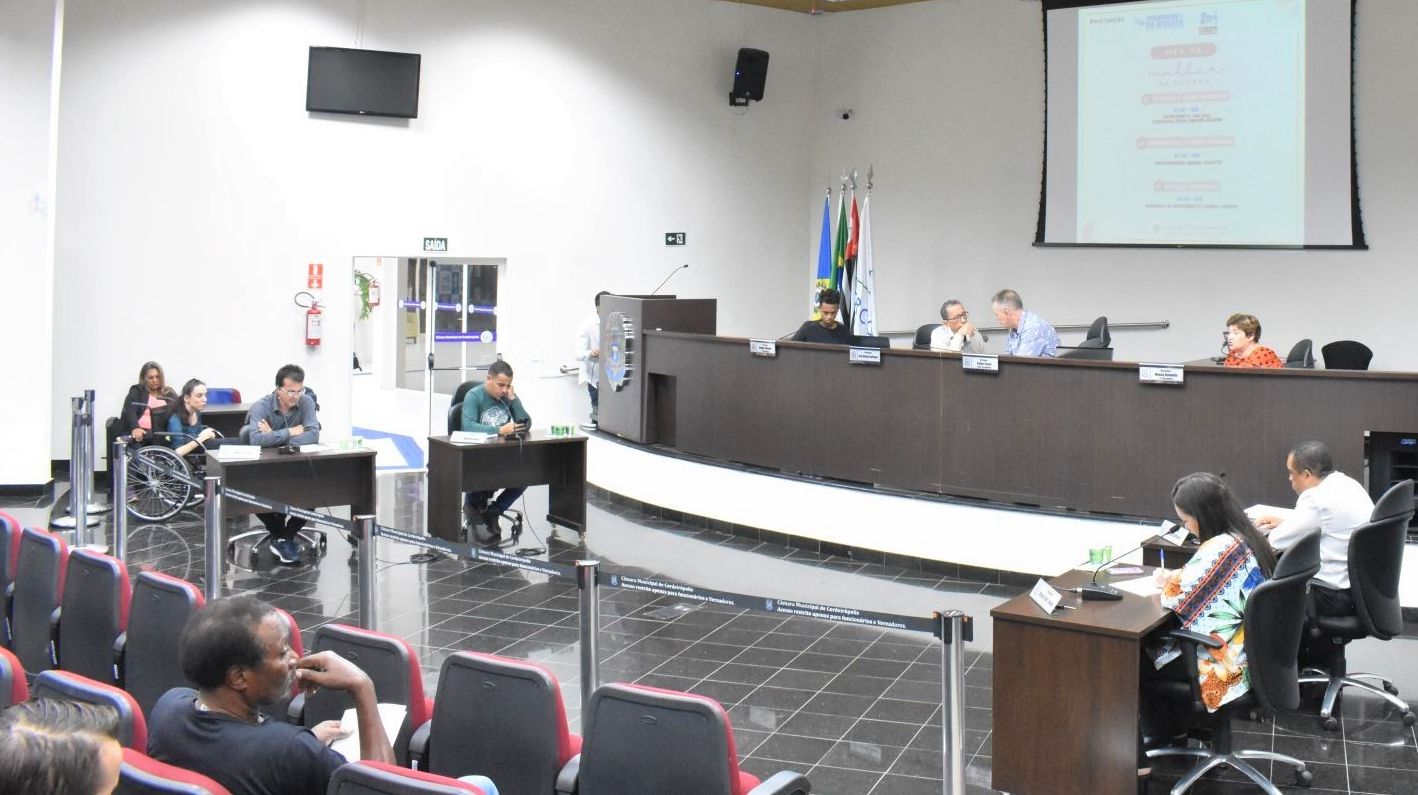 Imagem da notícia: Parlamentares fazem várias indicações na 6ª sessão 2023