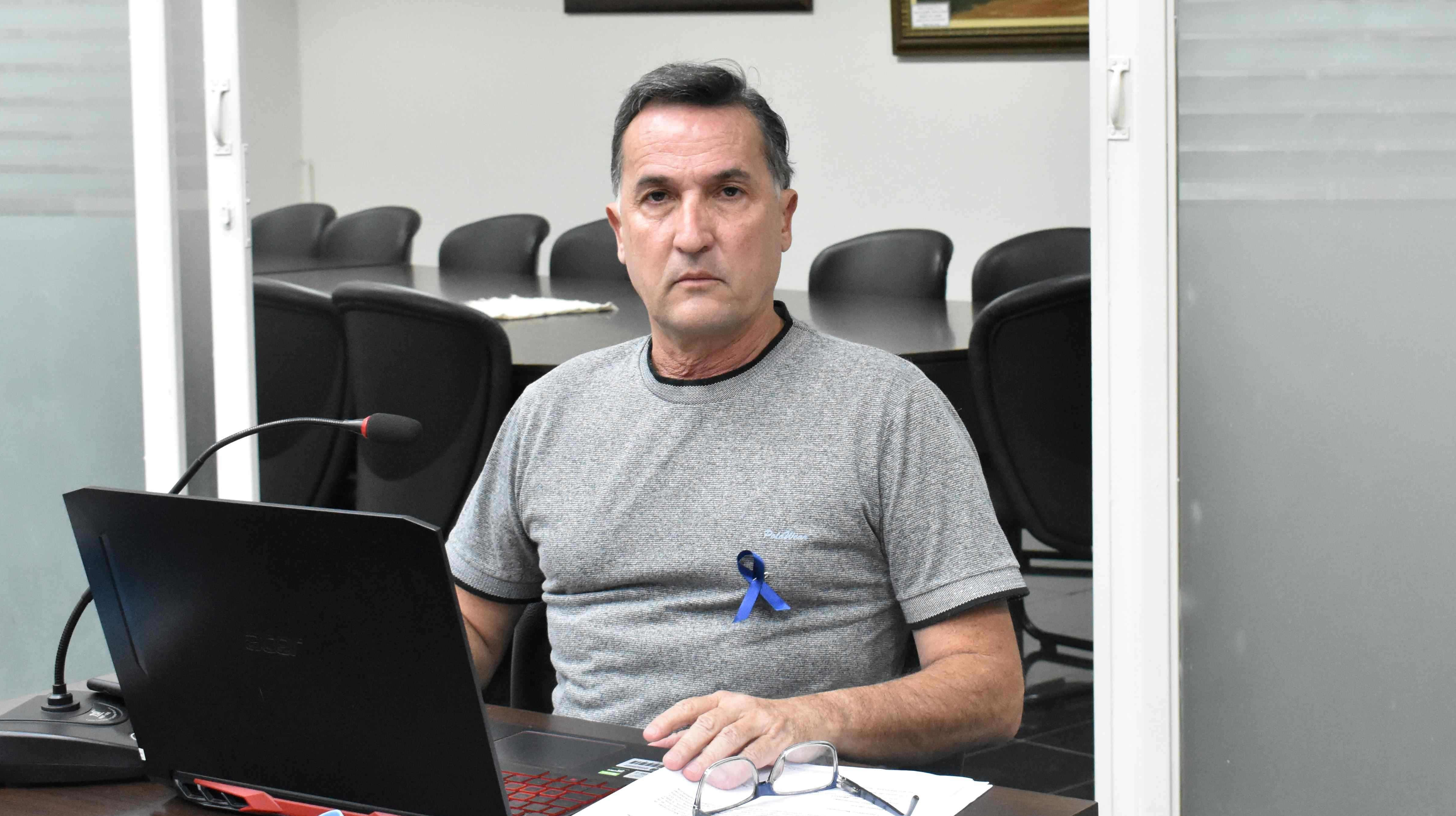 Imagem da notícia: Ver. Pique faz apelo à Neoenergia Elektro por mutirão em Cordeirópolis, devido instabilidade no fornecimento de energia