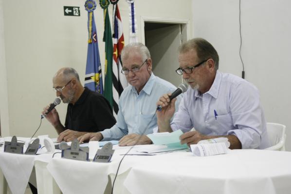 Imagem da notícia: Câmara discute mudança no período de recesso