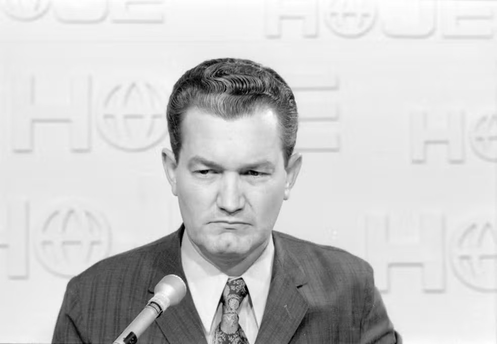 Imagem da notícia: Morre Léo Batista, cordeiropolense e ícone do jornalismo esportivo, aos 92 anos