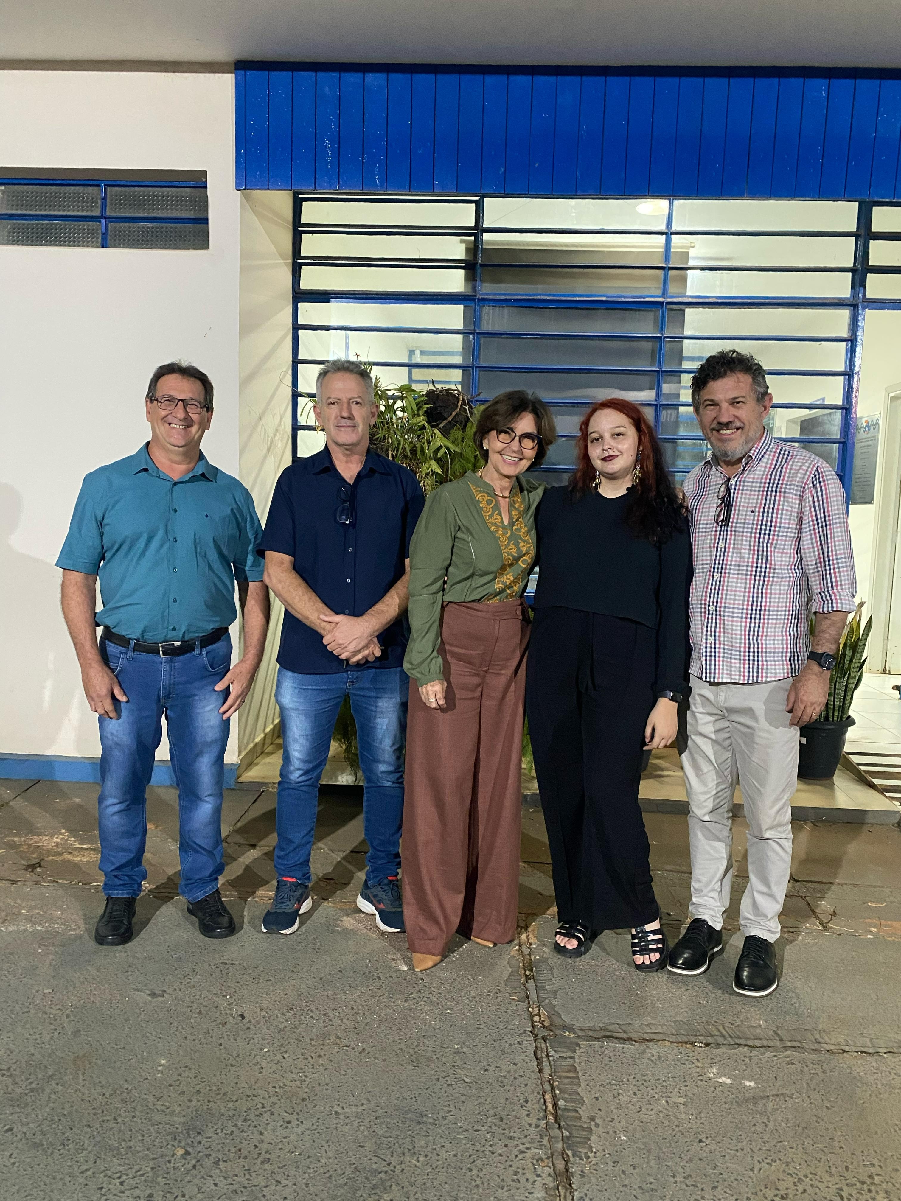 Imagem da notícia: Vereadores prestigiaram nesta noite (7) a abertura do curso de técnica de esmaltação em parceria com o Sebrae: Oportunidade para aprender e empreender 
