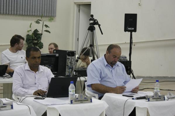 Imagem da notícia: Vereadores debatem vários requerimentos