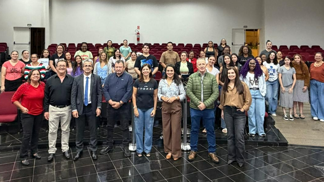 Imagem da notícia: Inclusão e conhecimento: Curso de Libras tem início na Câmara Municipal