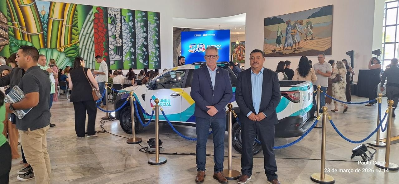 Imagem principal da notícia Vereadores de Cordeirópolis acompanham entrega de veículo para o Fundo Social