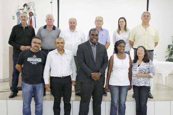 Imagem da notícia: Redação final do orçamento de 2016 é aprovada