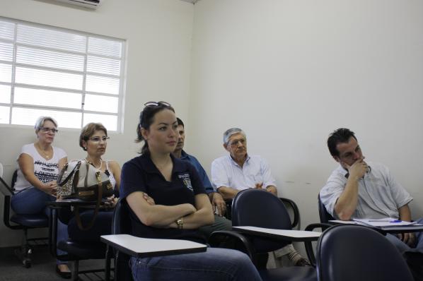 Imagem da notícia: Audiência debate LDO para 2017