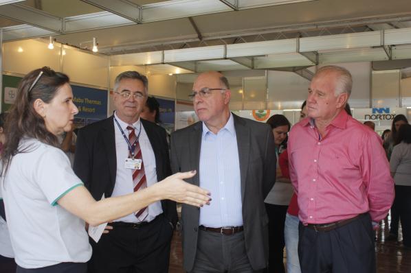 Imagem da notícia: David prestigia Semana da Citricultura