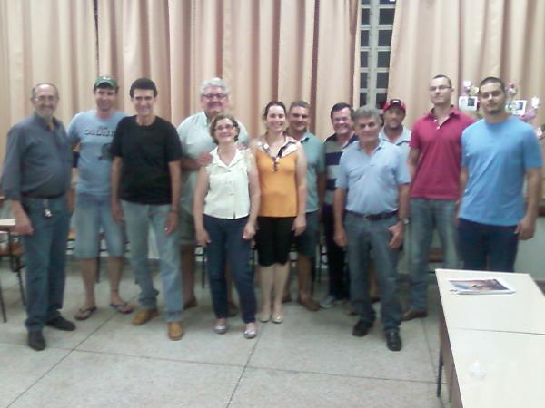 Imagem da notícia: Presidente participa de reunião da Associação Agroindustrial de Cascalho