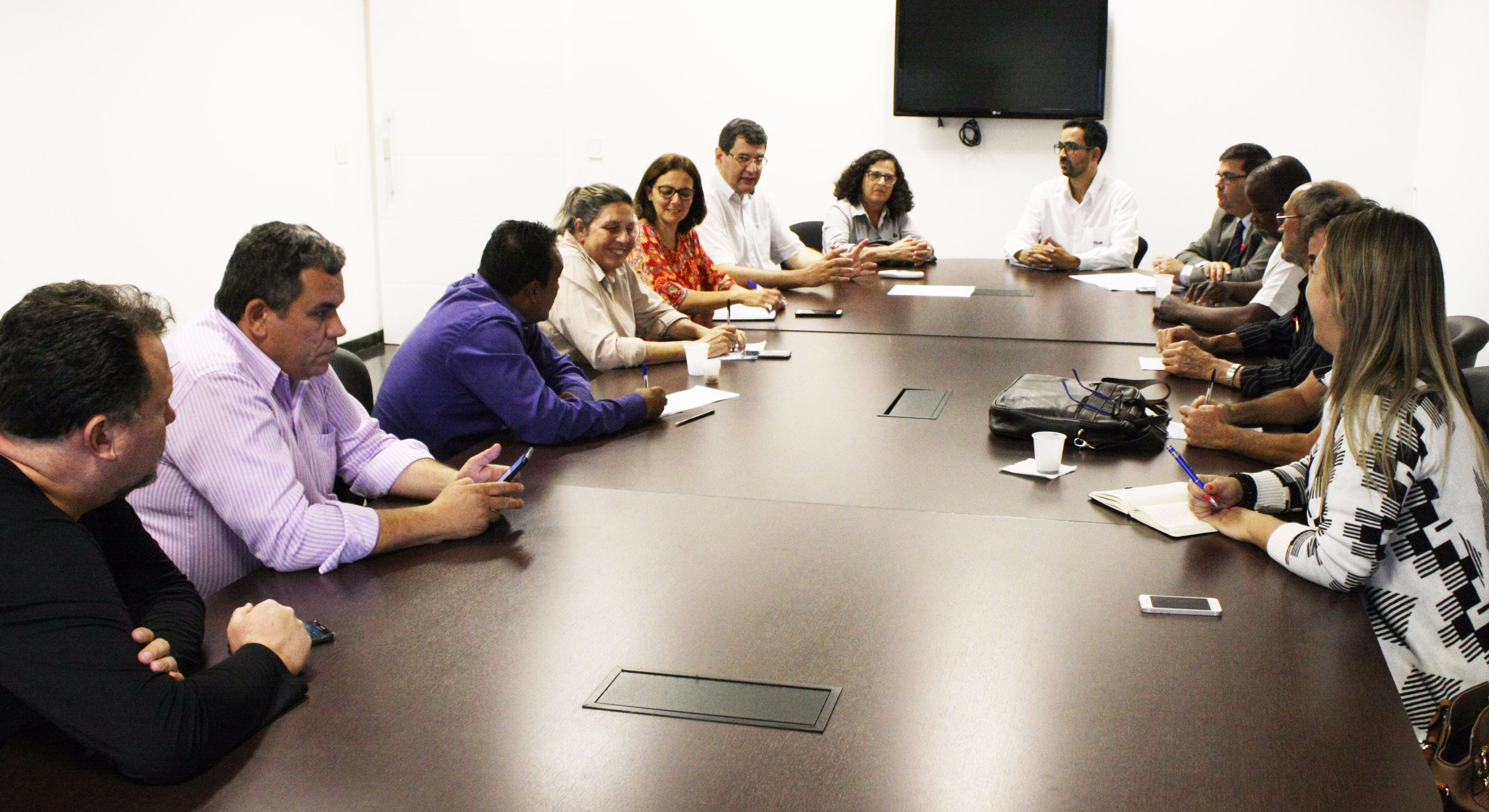 Imagem da notícia: Vereadores e Prefeito se reúnem para solução da Rodovia Limeira-Cordeirópolis