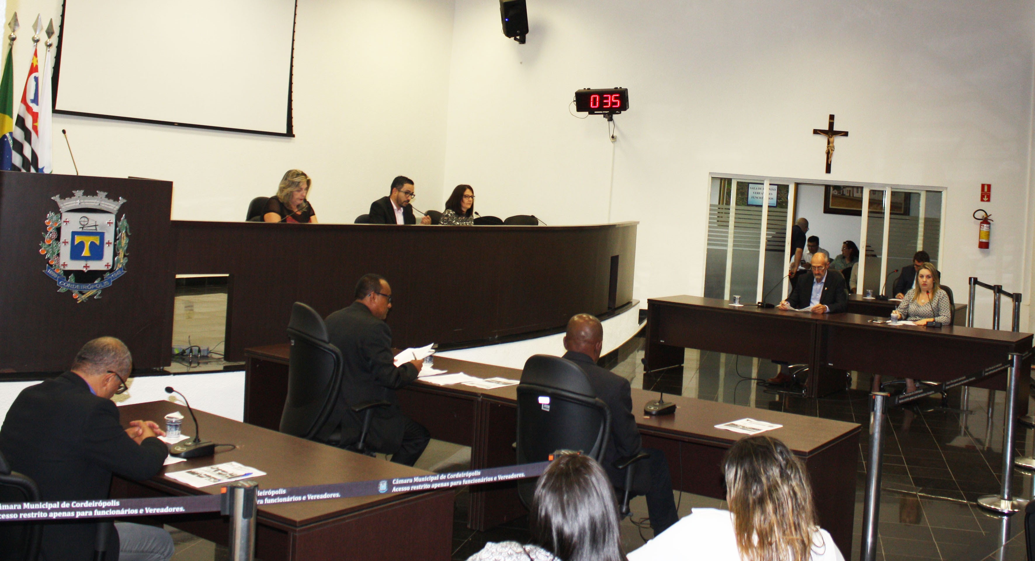 Imagem da notícia: Convênio que trata da Rodovia Limeira-Cordeirópolis e denominação torneio 1º de Maio são aprovados