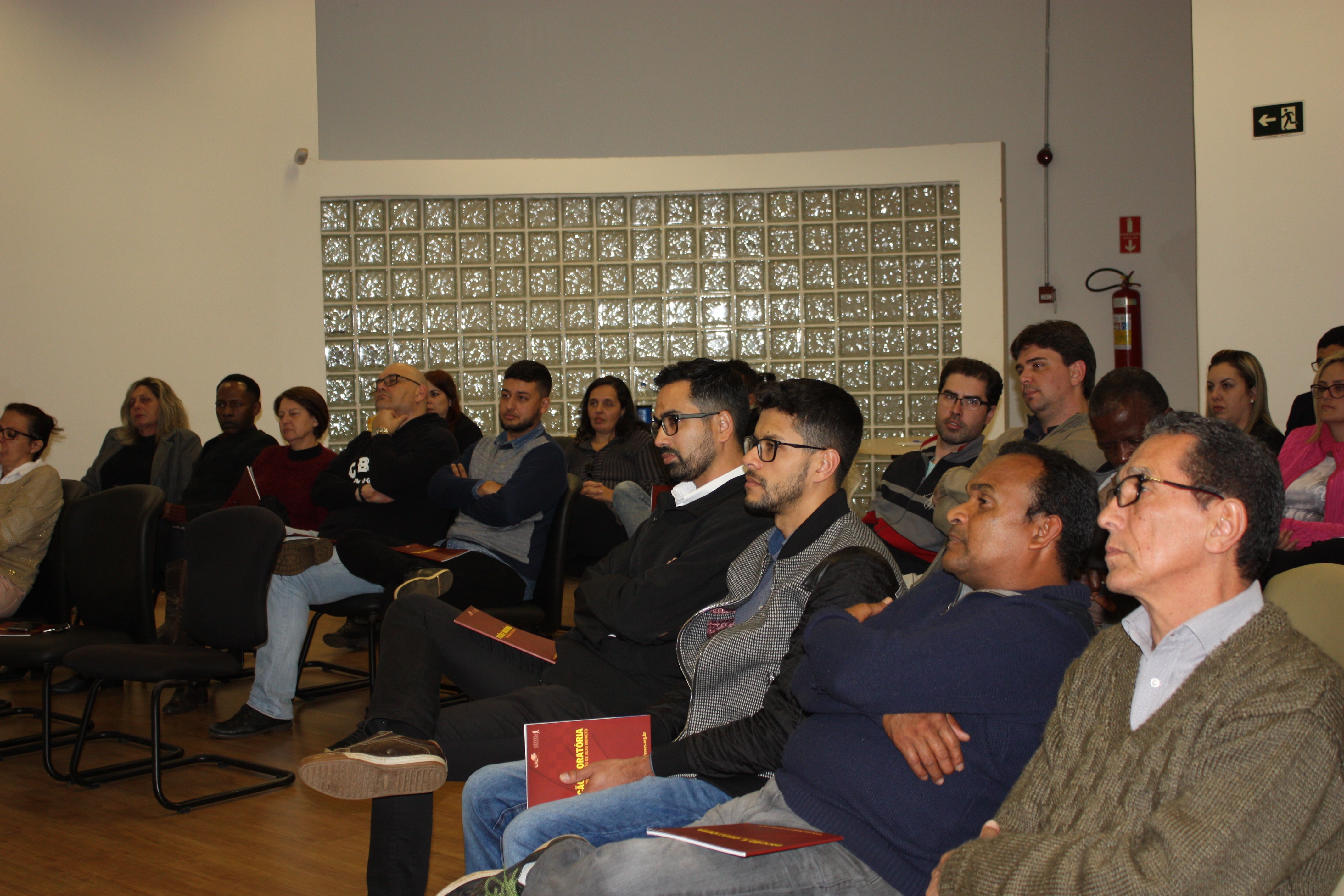 Imagem da notícia: Câmara realiza curso de dicção e oratória